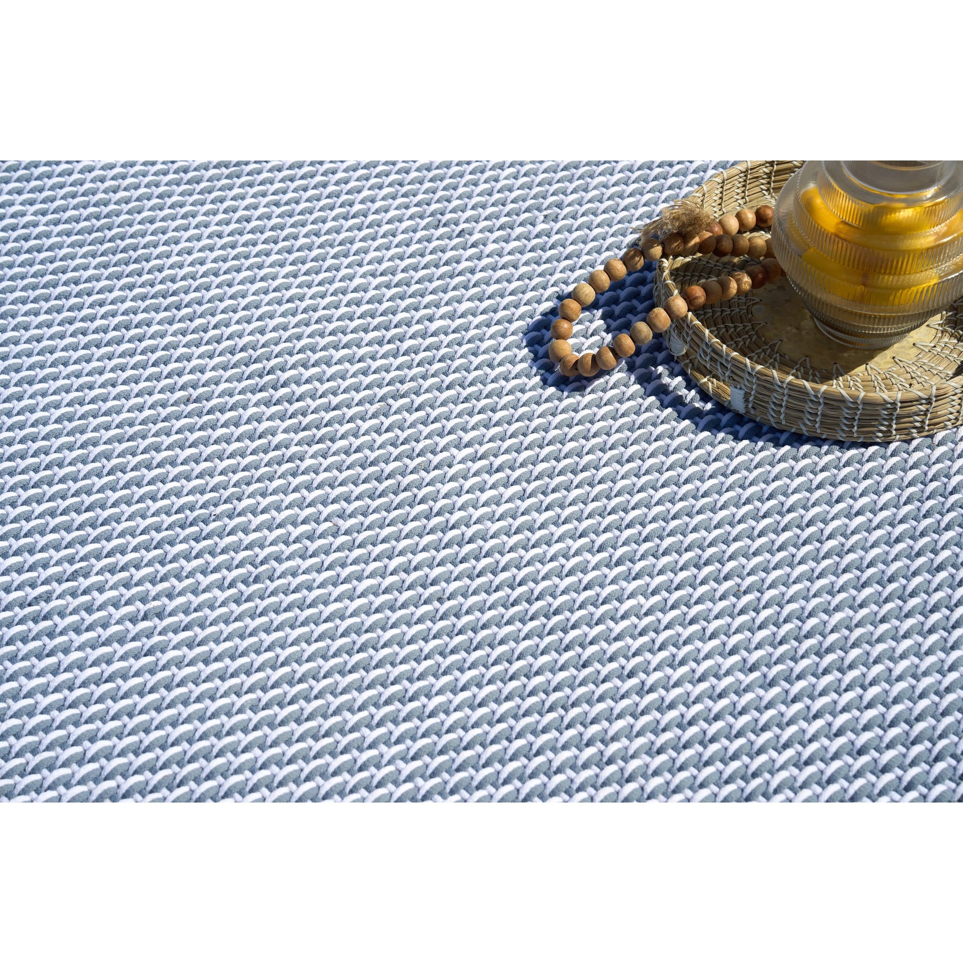 Harbor Rug by Exquisite Rugs. Made from polypropylene in a unique style.