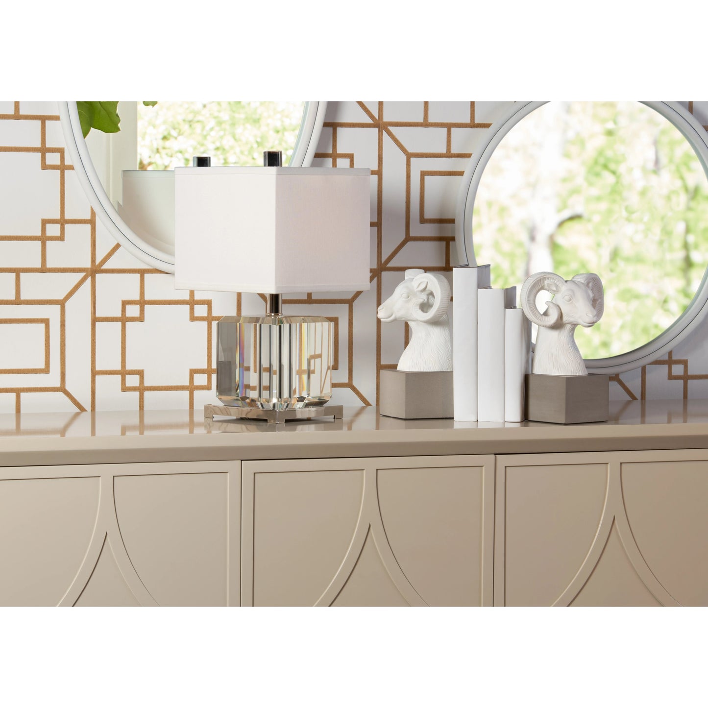 002 SR-385994 | Lifestyle | Mini Me Lamp by Wildwood in clear, silver leaf. Made from crystal, glass in a transitional style.