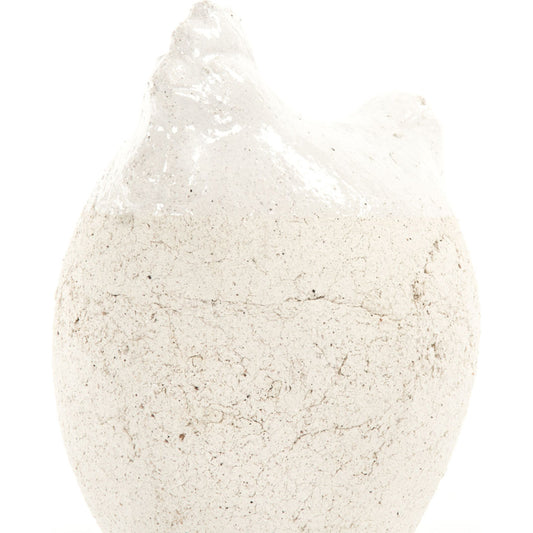 Decorative Garden Chicken by Zentique in white and ceramic. Made from ceramic in a cottage & farmhouse style.