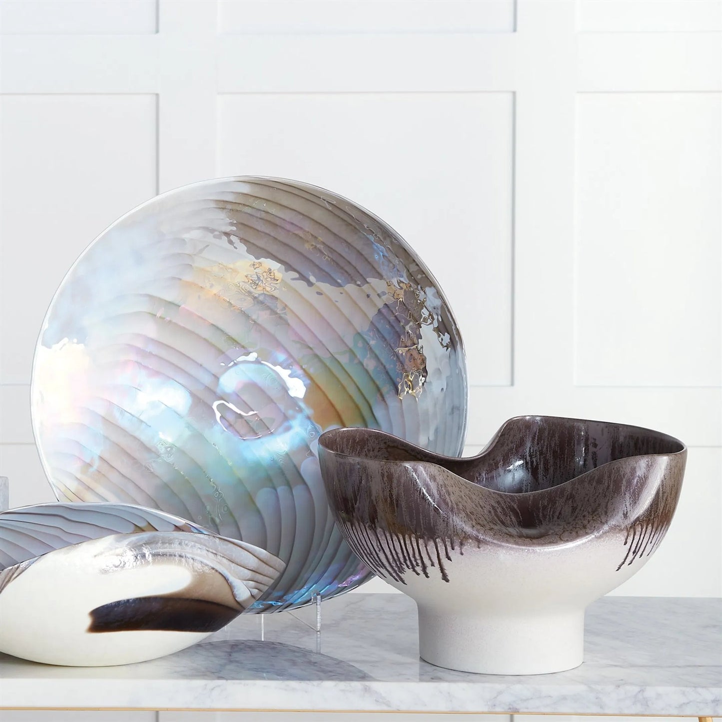 001 SI-2323427 | Lifestyle | Dented Bowl by Global Views in amethyst and ivory. Made from unique in a modern style.