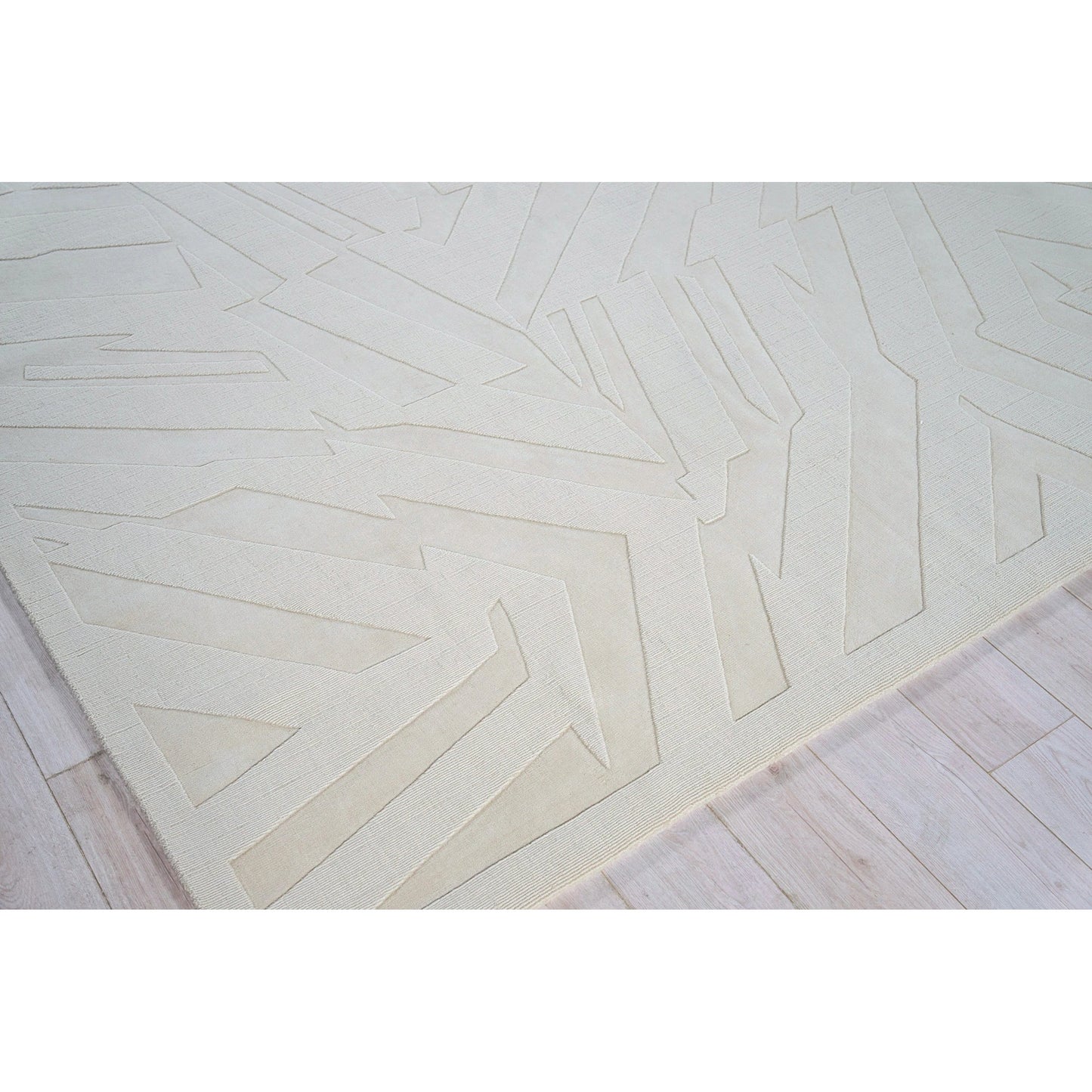 002 SI-2138115,SI-2138116,SI-2138117,SI-2138118,SI-2138119,SI-2293875 | Closeup | Tempo Pattern Rug by Exquisite Rugs in light beige. Made from new zealand wool in a unique style.