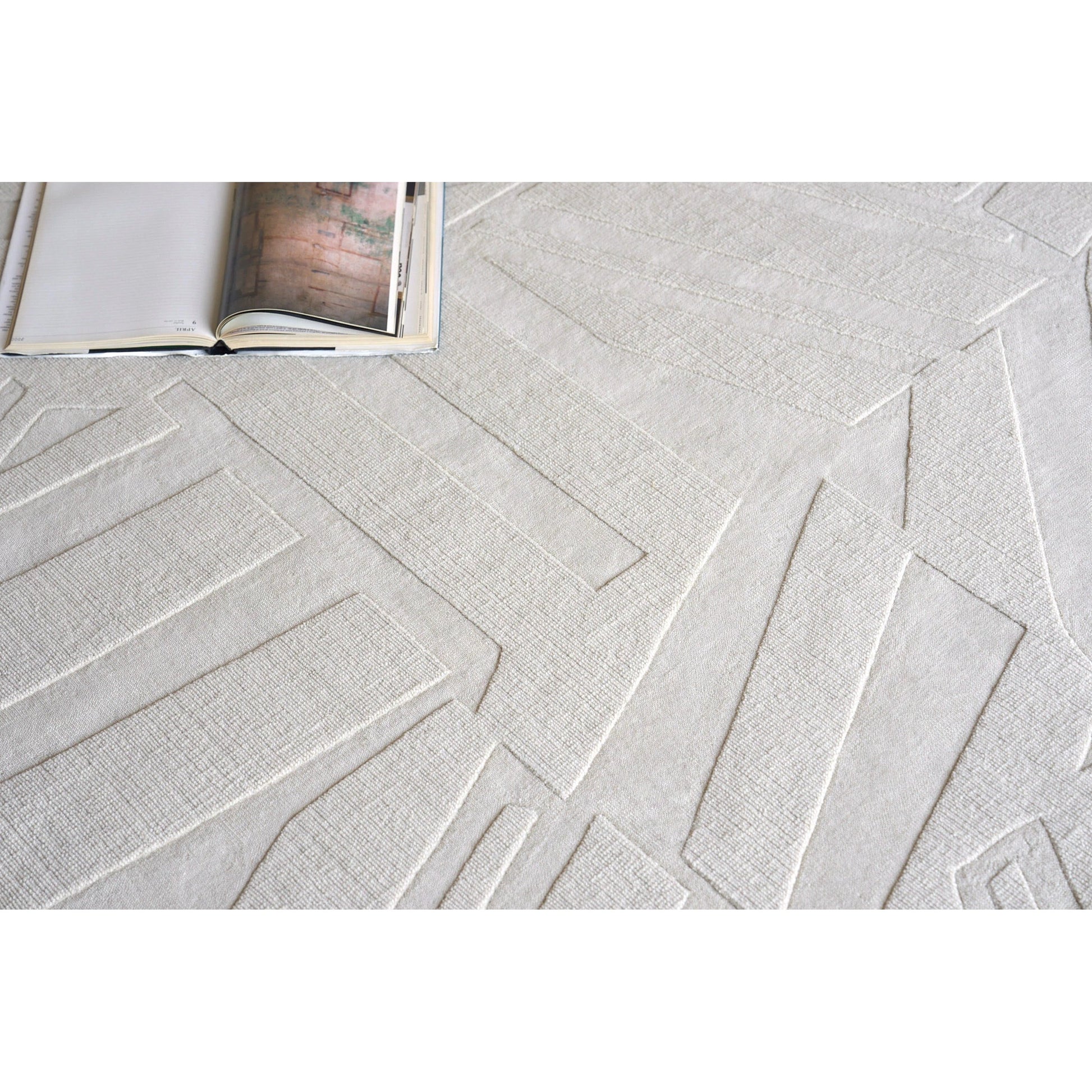Tempo Pattern Rug by Exquisite Rugs in light beige. Made from new zealand wool in a unique style.