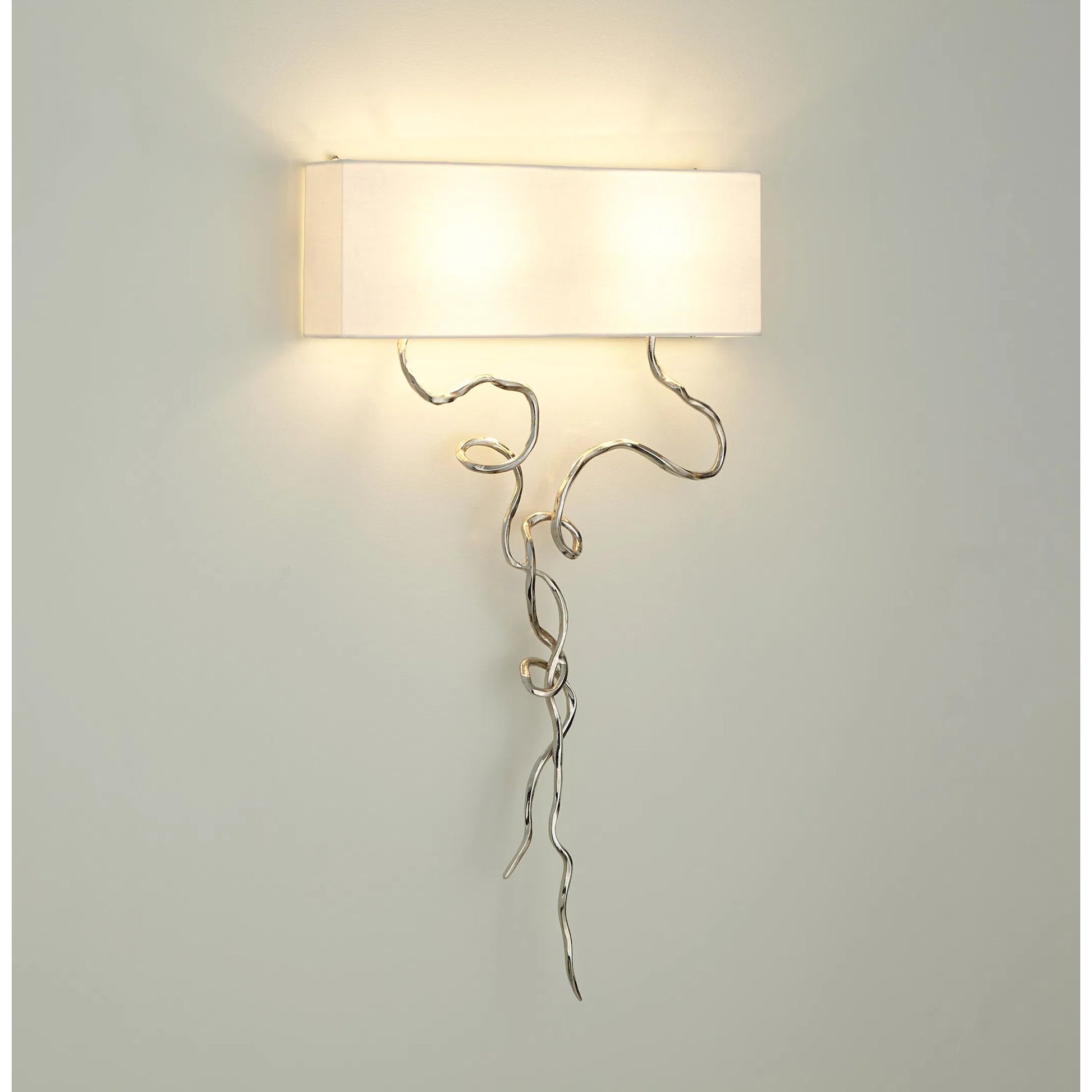 Morning Glory Wall Sconce by Global Views. Made from unique in a transitional style.