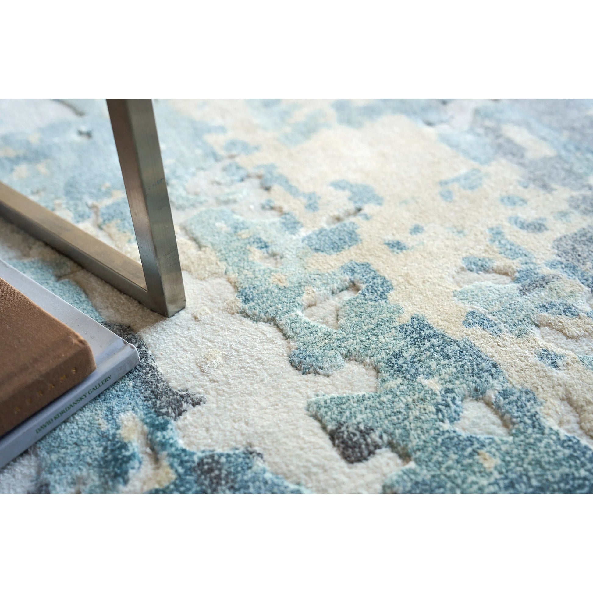 Gianni 6250 Rug by Exquisite Rugs in gray, silver. Made from new zealand wool, bamboo silk in a unique style.