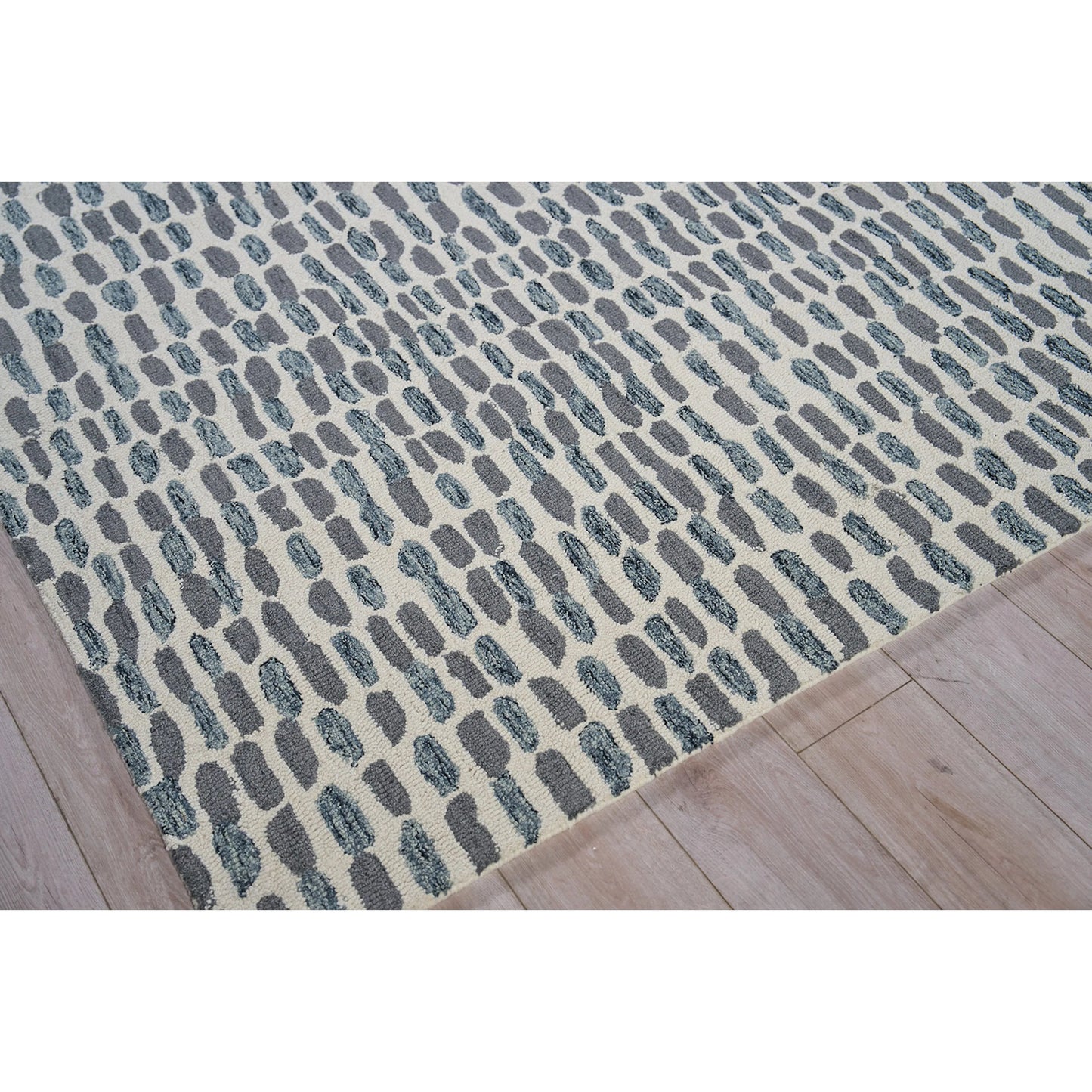 102 SI-2222396,SI-2293881,SI-2384610,SI-2384611 | Closeup | Ink Blot Rug by Exquisite Rugs. Made from new zealand wool in a unique style.