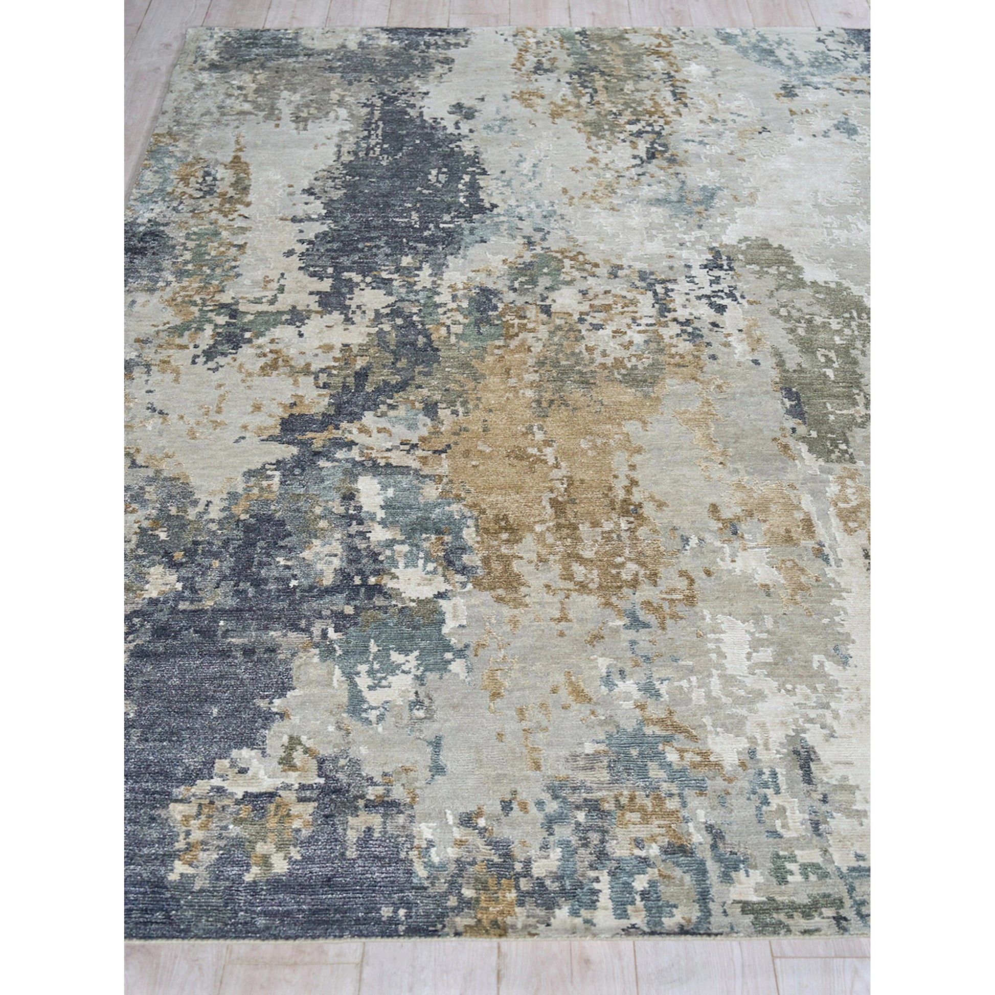 Cosmo 6312 Rug by Exquisite Rugs in silver, beige, blue. Made from new zealand wool, bamboo silk in a unique style.