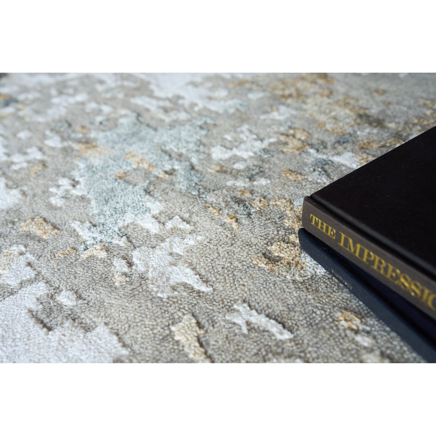 004 SI-2101867,SI-2101868,SI-2222397,SI-2222398,SI-2222399,SI-2293883 | Additional Silo | Cosmo 6312 Rug by Exquisite Rugs in silver, beige, blue. Made from new zealand wool, bamboo silk in a unique style.
