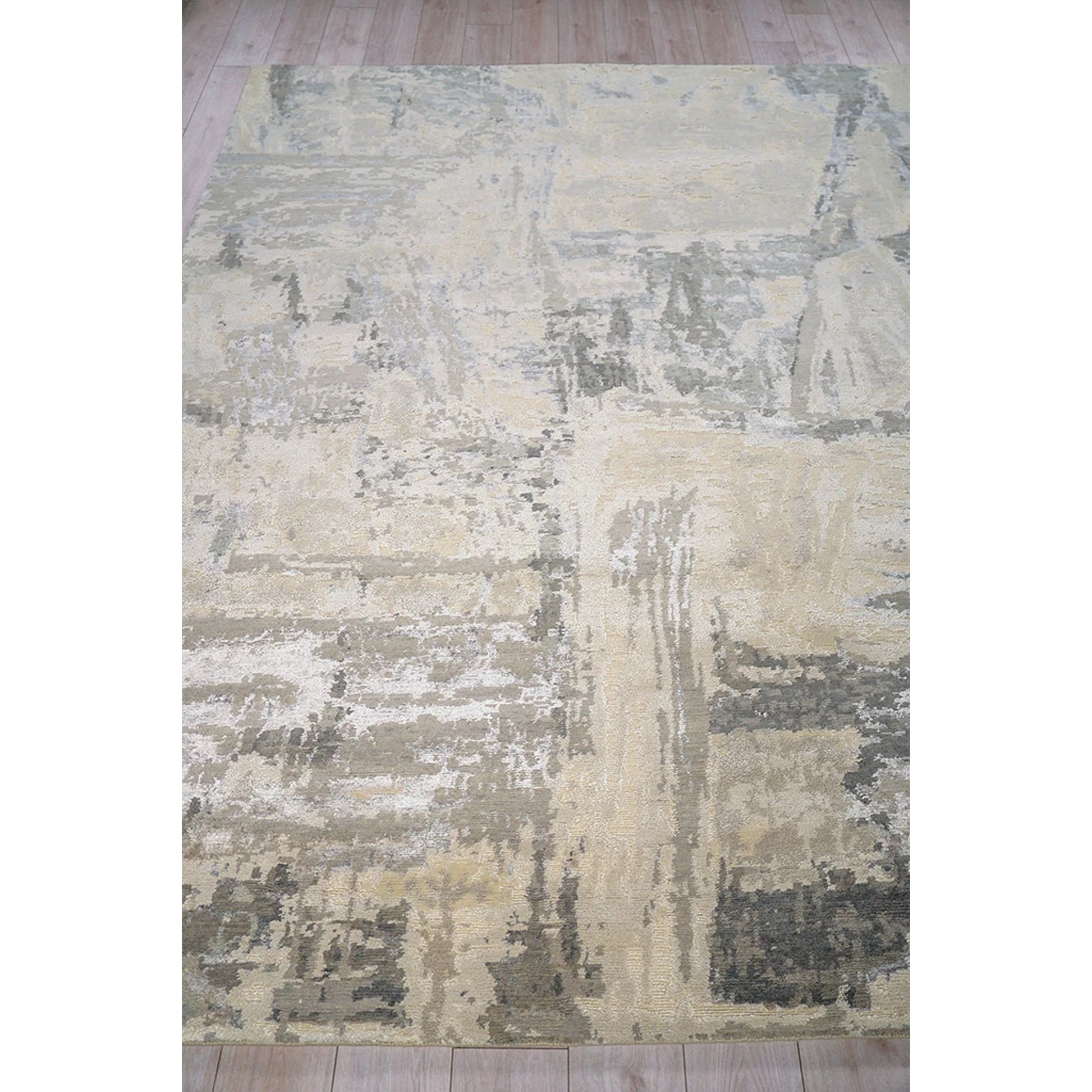 Luxury Laureno 6318 Rug by Exquisite Rugs in ivory, gray. Made from bamboo silk in a unique style.