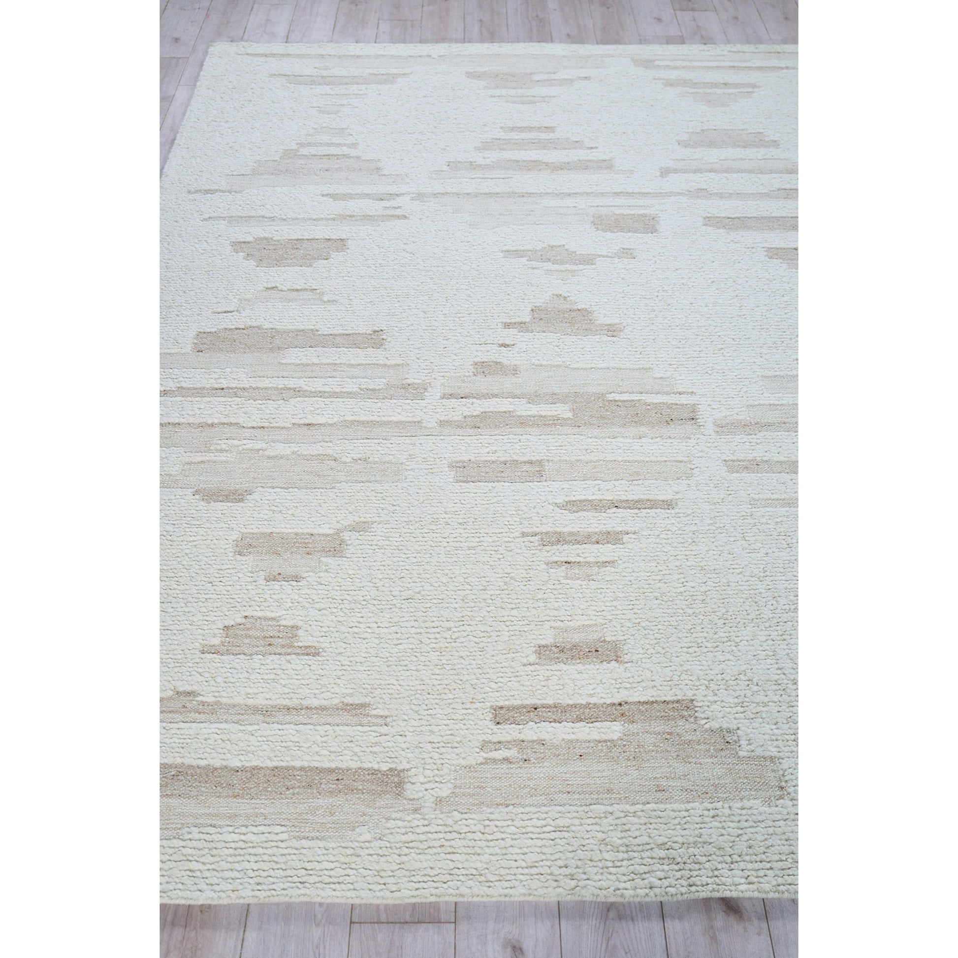 Canyon Area Rug by Exquisite Rugs in ivory, beige. Made from new zealand wool in a unique style.