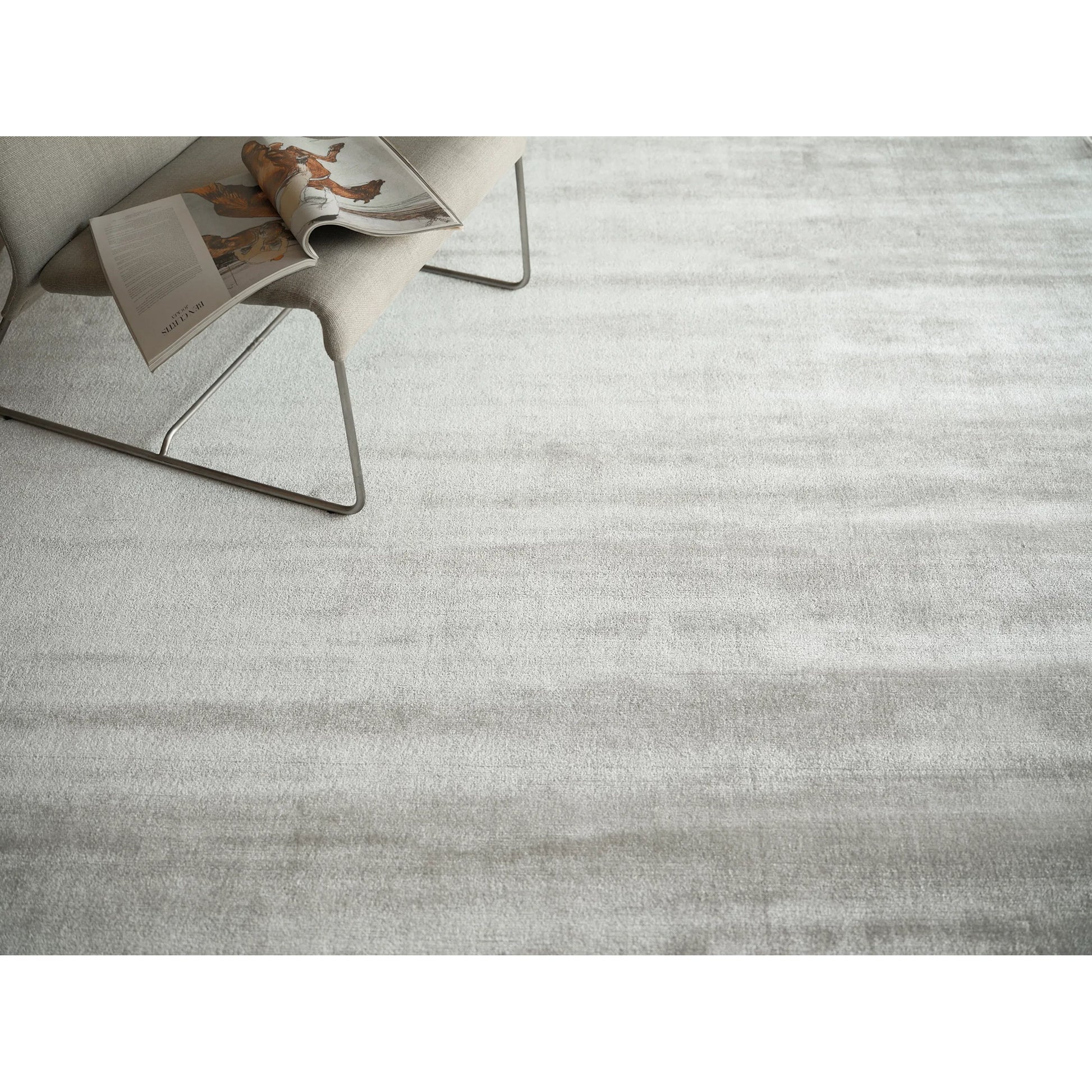Velutto Modern 6538 Rug by Exquisite Rugs in light 