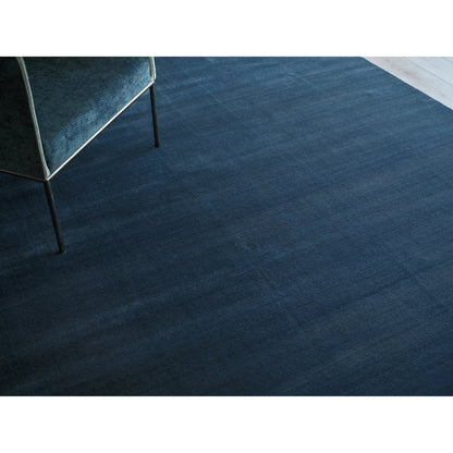 Velutto Modern 6539 Rug by Exquisite Rugs in navy. 