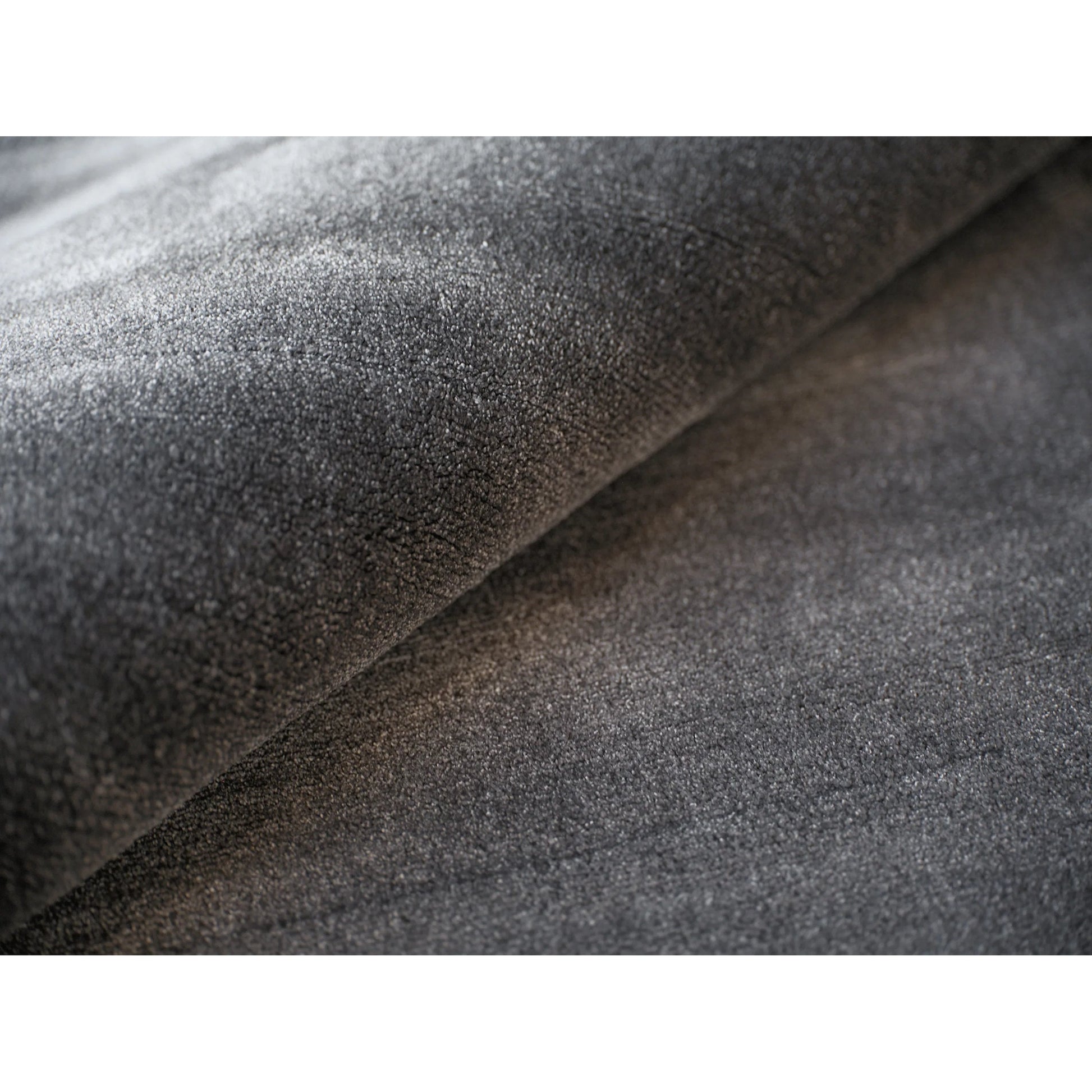 Velutto Modern 6540 Rug by Exquisite Rugs. Made from silky nyl