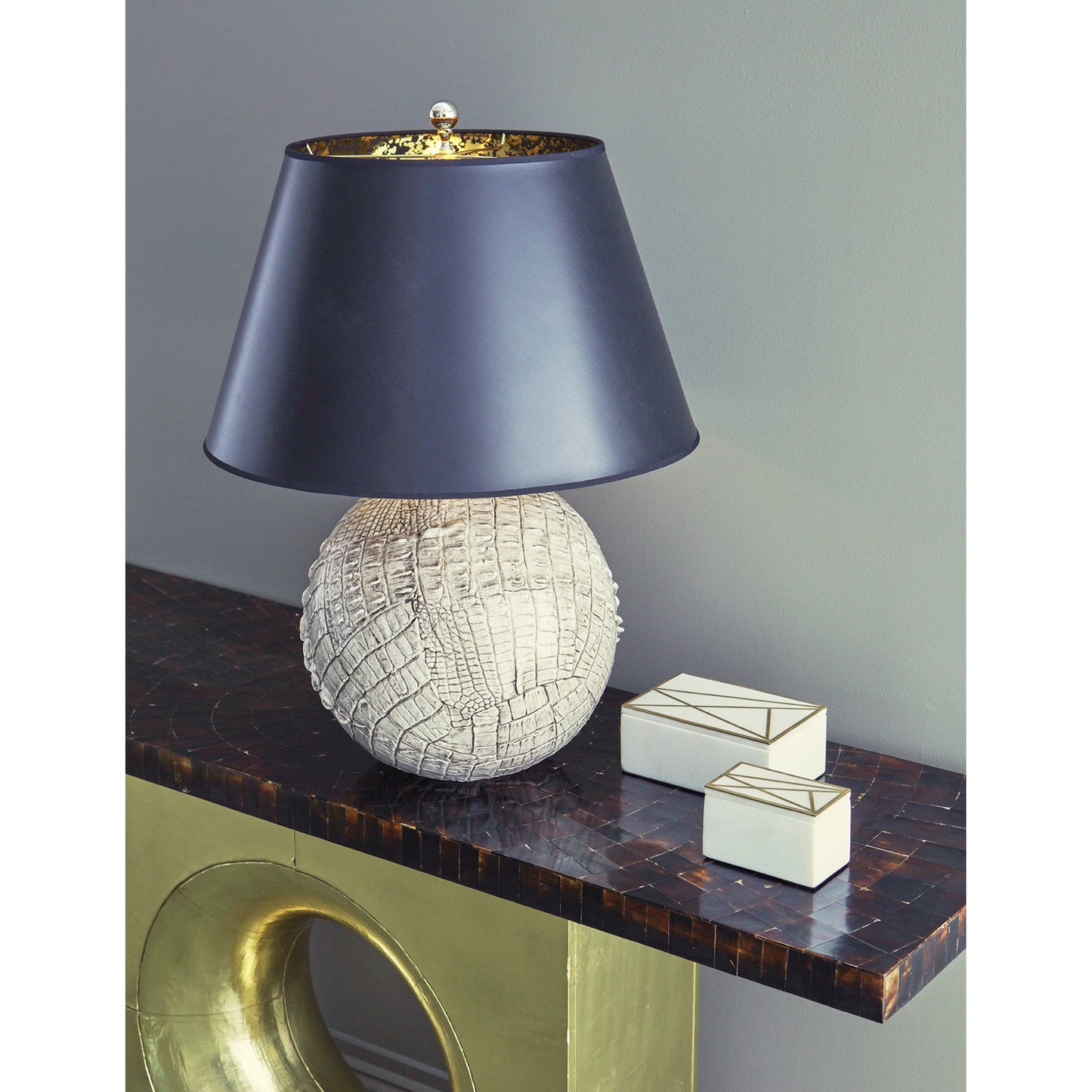010 SI-2104500 | Lifestyle | Ally  Lamp by Wildwood in cream, gray glaze. Made from unique in a modern style.