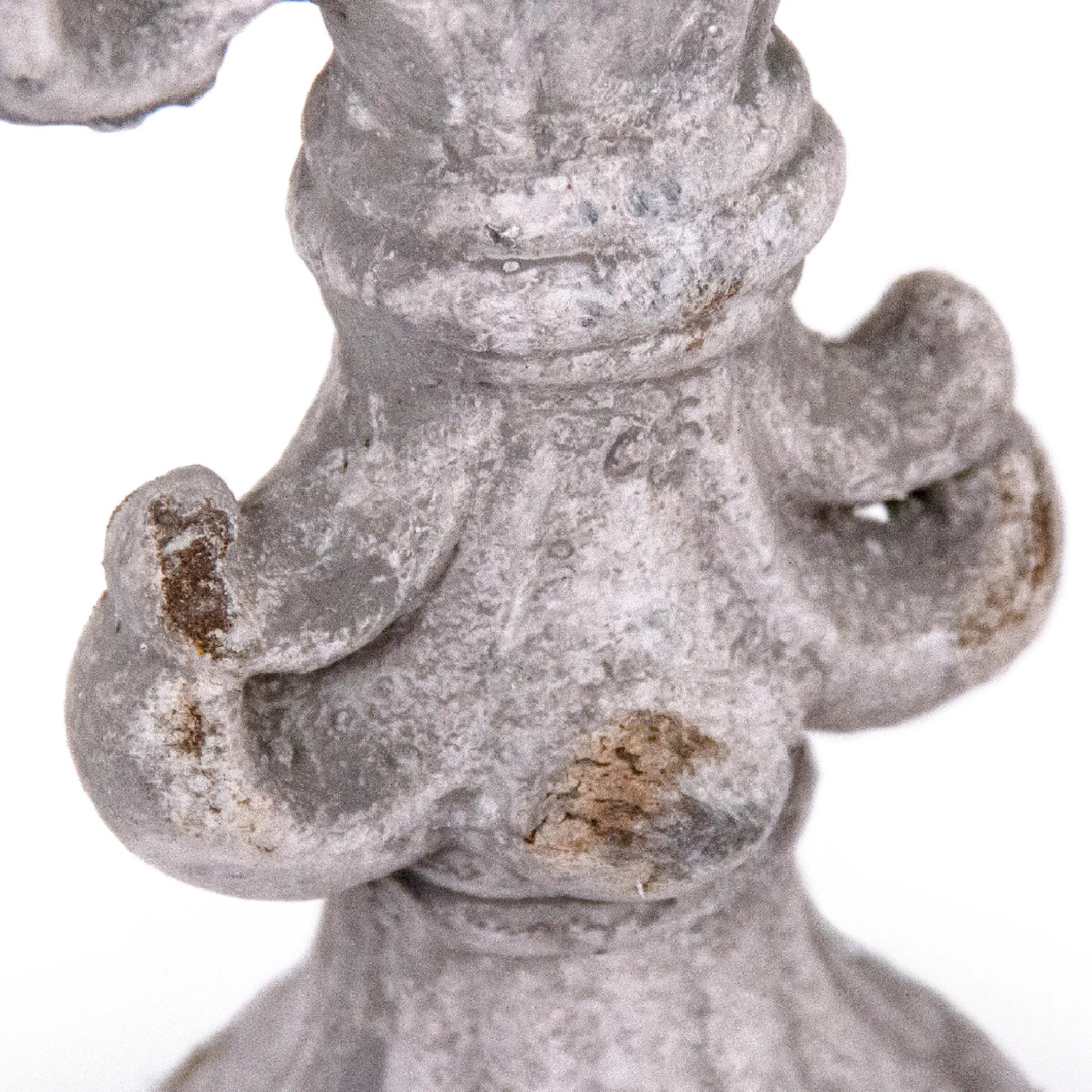 Accent Decor by Zentique in distressed light grey. Made from stoneware in a unique style.
