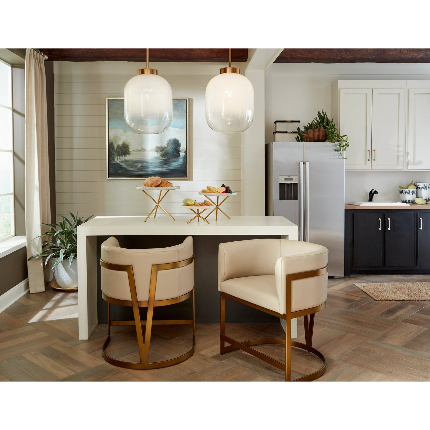 004 SR-386485 | Lifestyle | Subway Pendant by Wildwood. Made from glass, iron in a modern style.