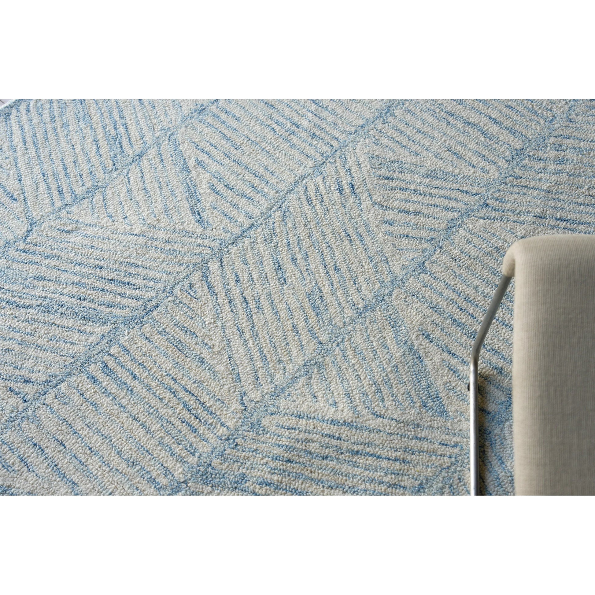 Kascata Rug by Exquisite Rugs. Made from new zealand wool in a unique style.
