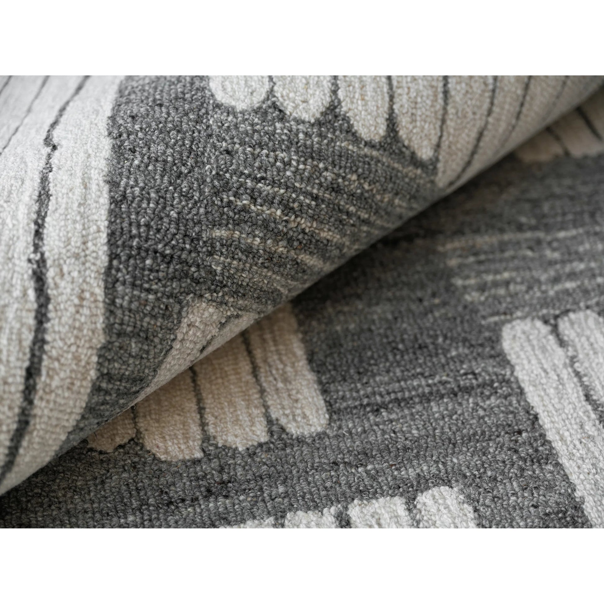 Naturals Pattern Rug by Exquisite Rugs in ivory, silver. Made from new zealand wool in a unique style.