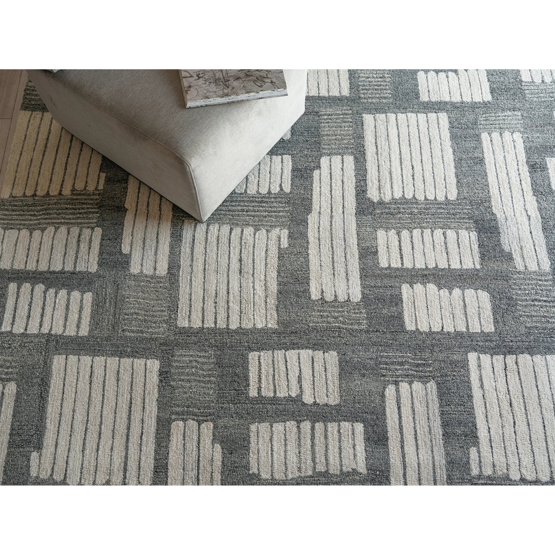 Naturals Pattern Rug by Exquisite Rugs in ivory, silver. Made from new zealand wool in a unique style.