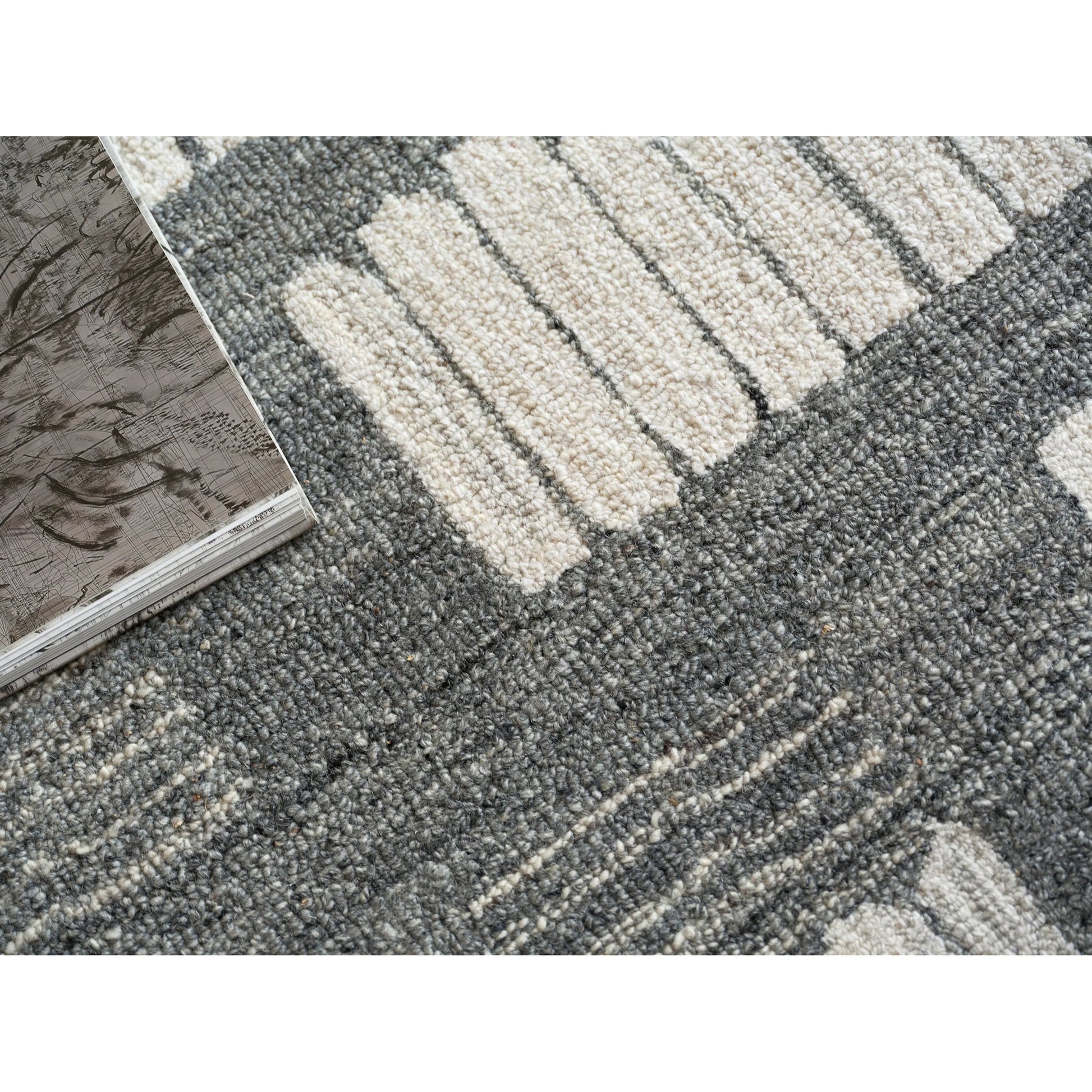 Naturals Pattern Rug by Exquisite Rugs in ivory, silver. Made from new zealand wool in a unique style.