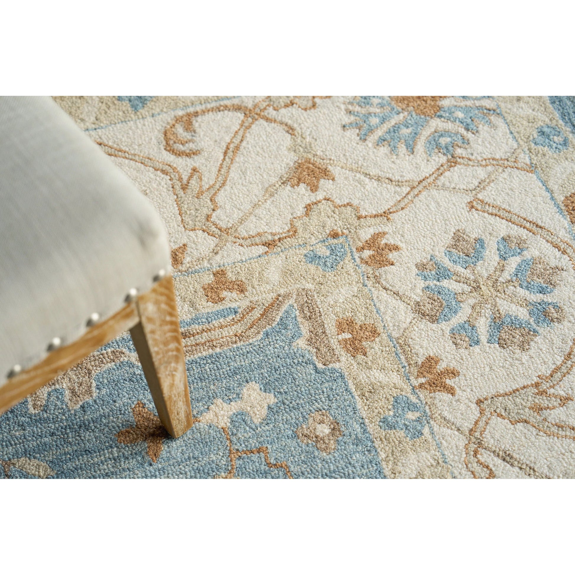 Claremont Oushak 6831 Rug by Exquisite Rugs in ivory, light blue. Made from new zealand wool in a unique style.