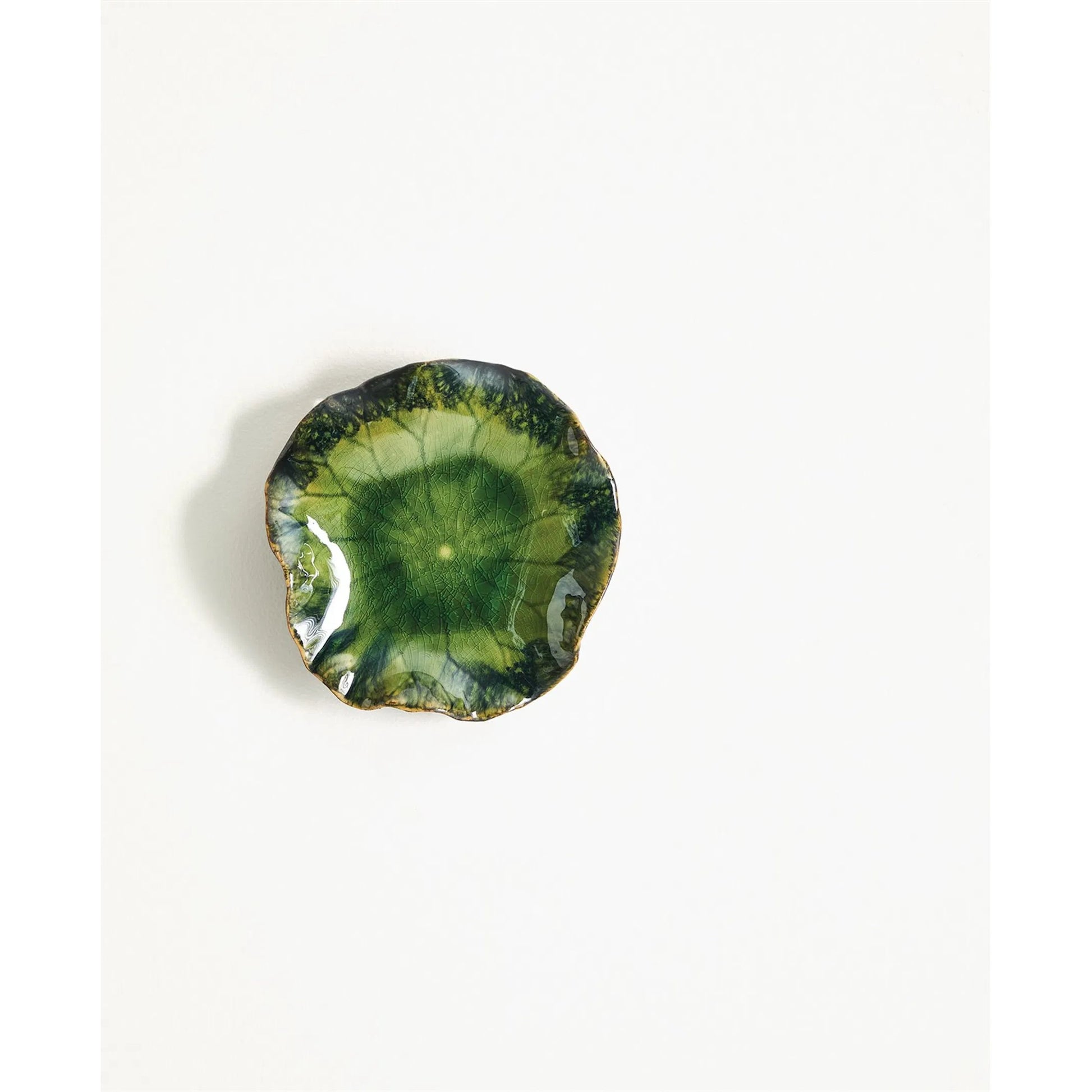 Free for Lily Plate by Global Views. Made from ceramic in a coastal style.