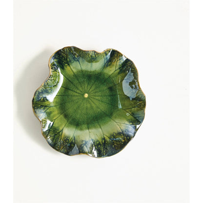 Free for Lily Plate by Global Views. Made from ceramic in a coastal style.