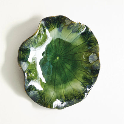 Free for Lily Plate by Global Views. Made from ceramic in a coastal style.