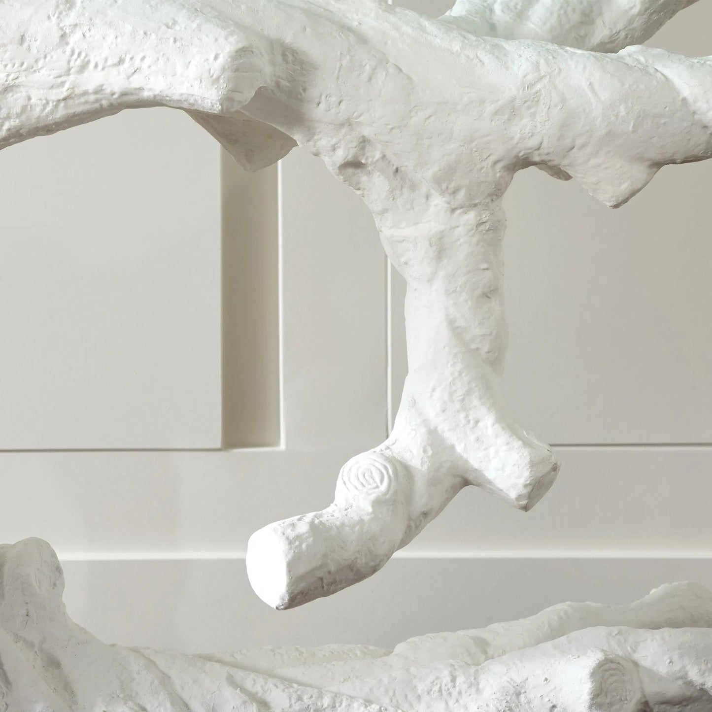 011 SI-2324635 | Closeup | Twisted Juniper Console by Global Views in red and matte white. Made from unique in a modern style.