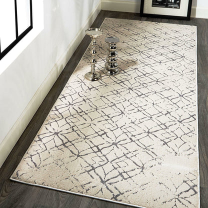 Micah Metallic Trellis Rug - 3047F by Feizy. Made from polyester, polypropylene in a unique style.