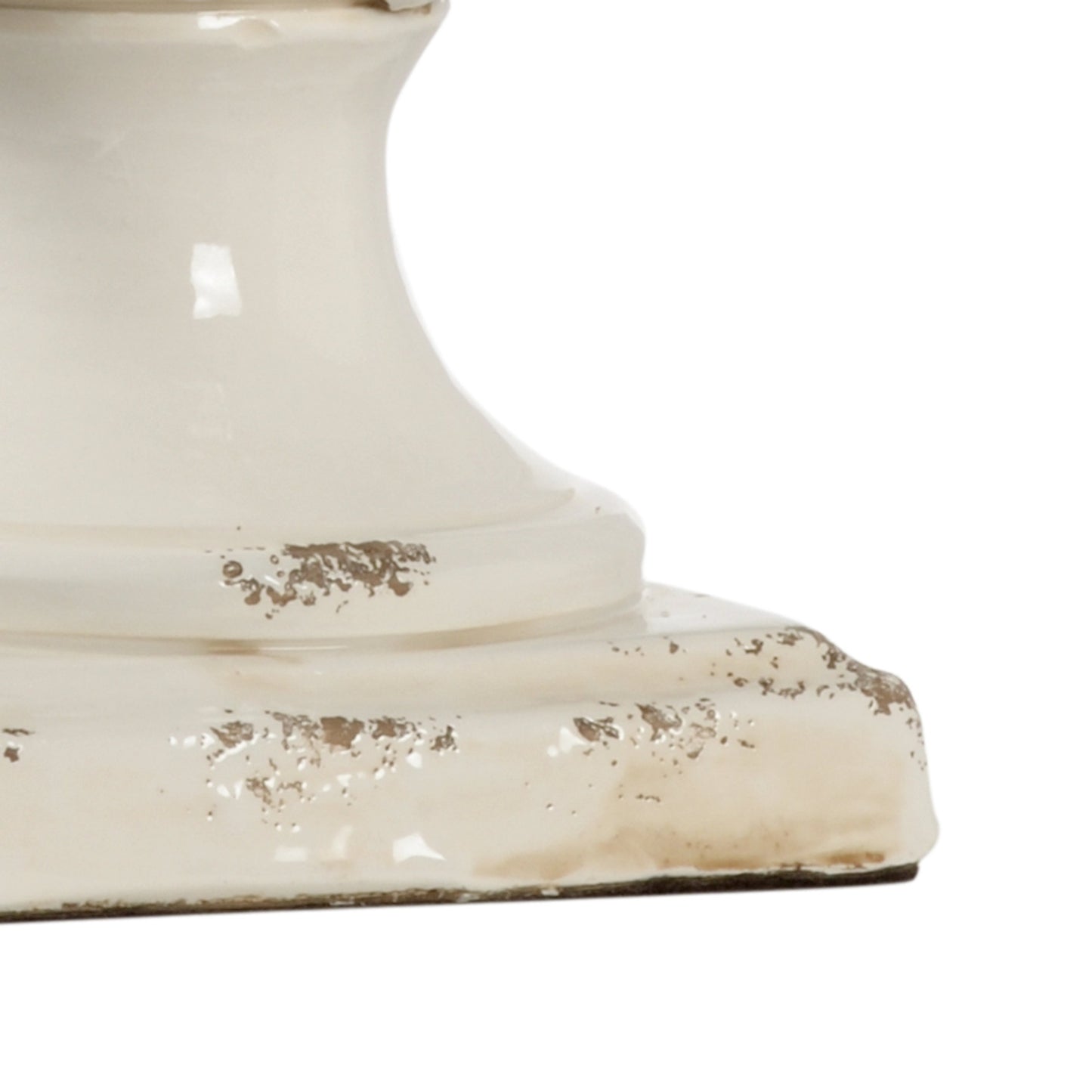 003 SR-382411 | Closeup | Artichoke Lamp by Chelsea House. Made from ceramic in a cottage & farmhouse style.