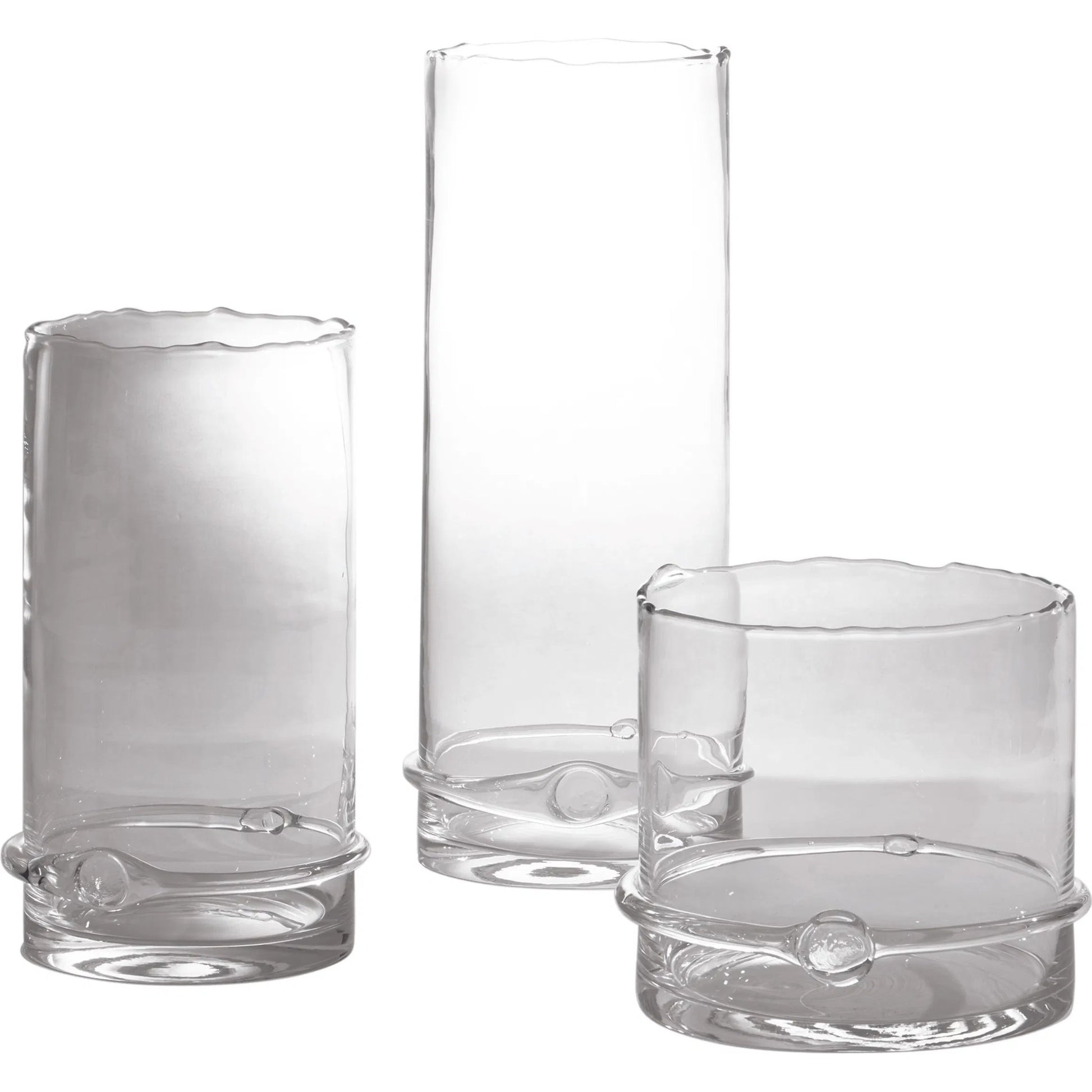 Intaglio Hurricane by Global Views. Made from glass in a transitional style.