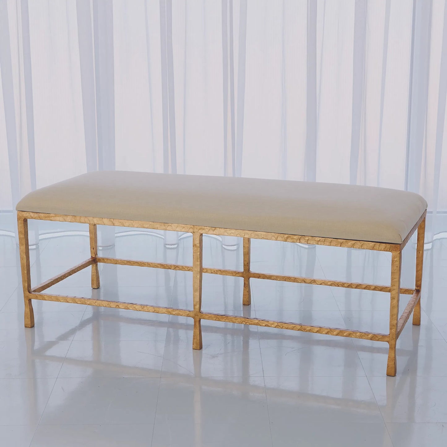 003 SR-892875 | Lifestyle | Quad Pod Bench by Global Views. Made from iron in a transitional style.