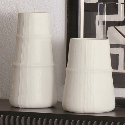 Linen Vase by Global Views. Made from porcelain in a modern style.