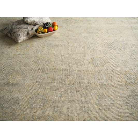 Verano 7129 Rug by Exquisite Rugs in ivory, silver. Made from new zealand wool in a unique style.