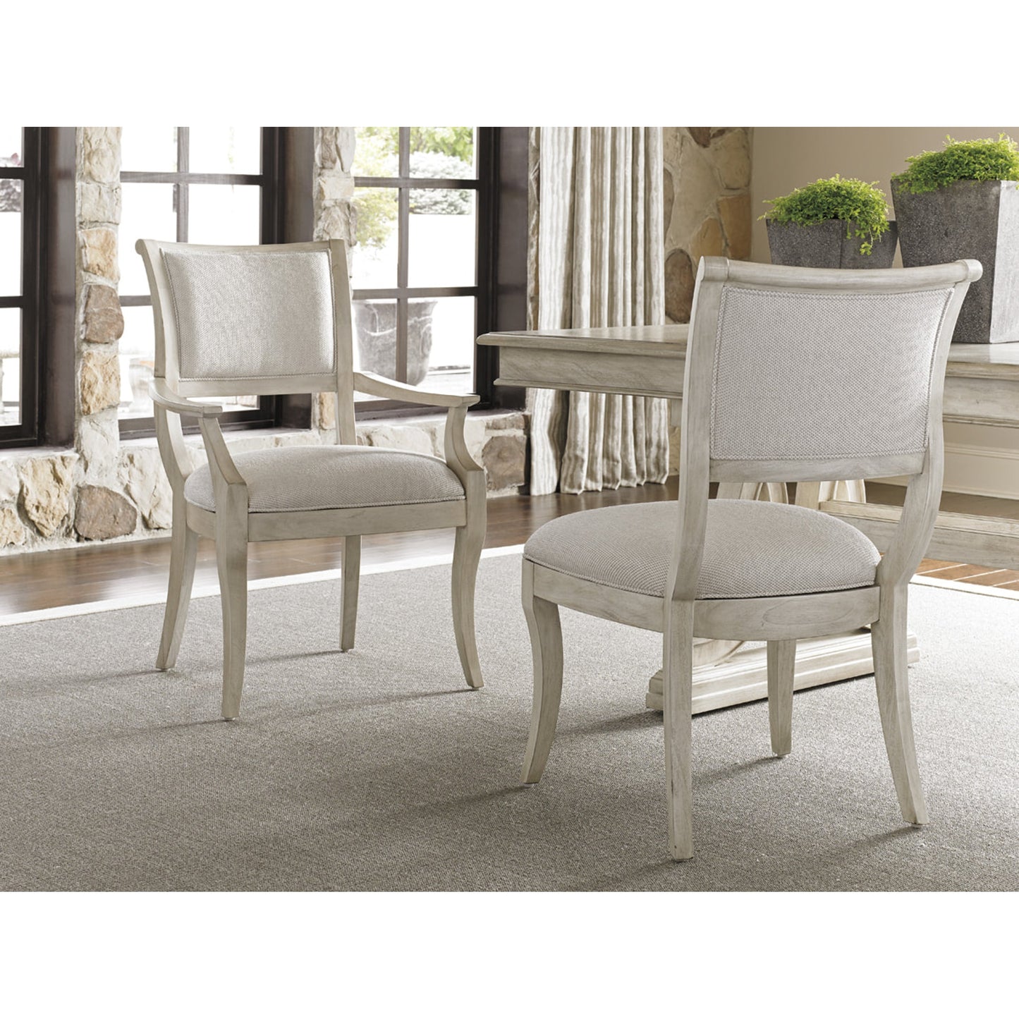 002 SR-835314 | Lifestyle | Eastport Arm Chair by Lexington in ivory. Made from unique in a cottage & farmhouse style.