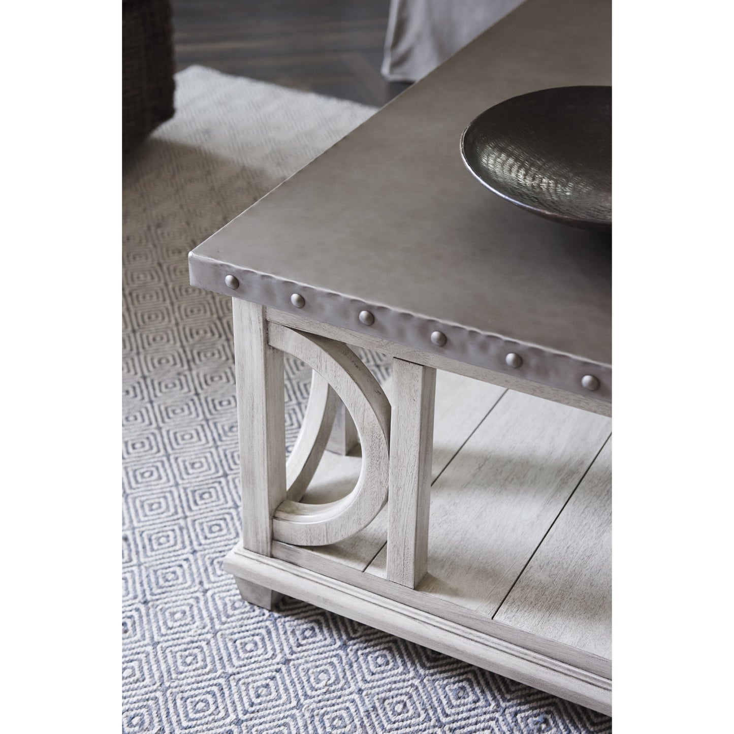 005 SR-835483 | Closeup | Litchfield Square Cocktail Table by Lexington. Made from unique in a transitional style.