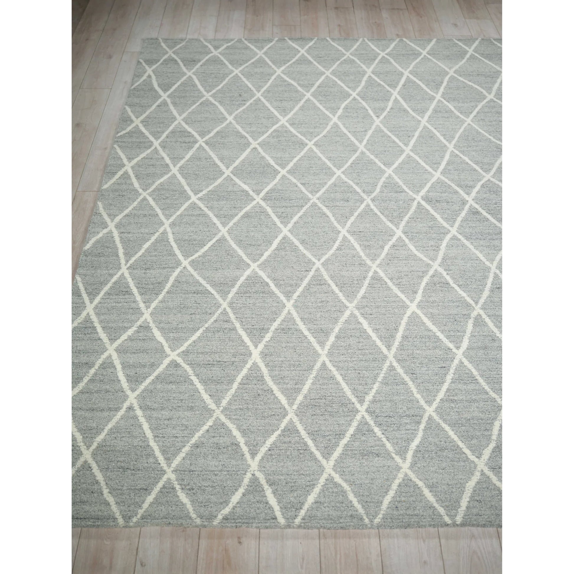 Kodiak Rug by Exquisite Rugs in gray, ivory. Made from new zealand wool in a unique style.