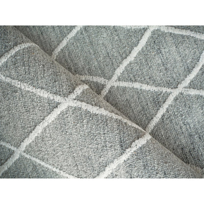 Kodiak Rug by Exquisite Rugs in gray, ivory. Made from new zealand wool in a unique style.