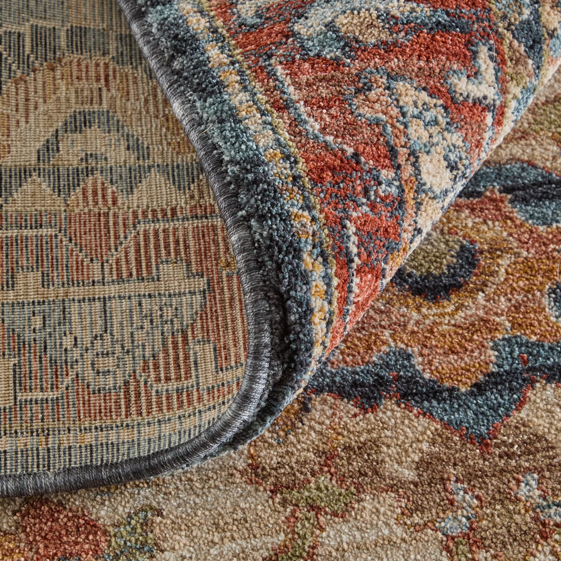 Pearson Traditional PRS39SGF Rug by Feizy. Made from polyester in a unique style.