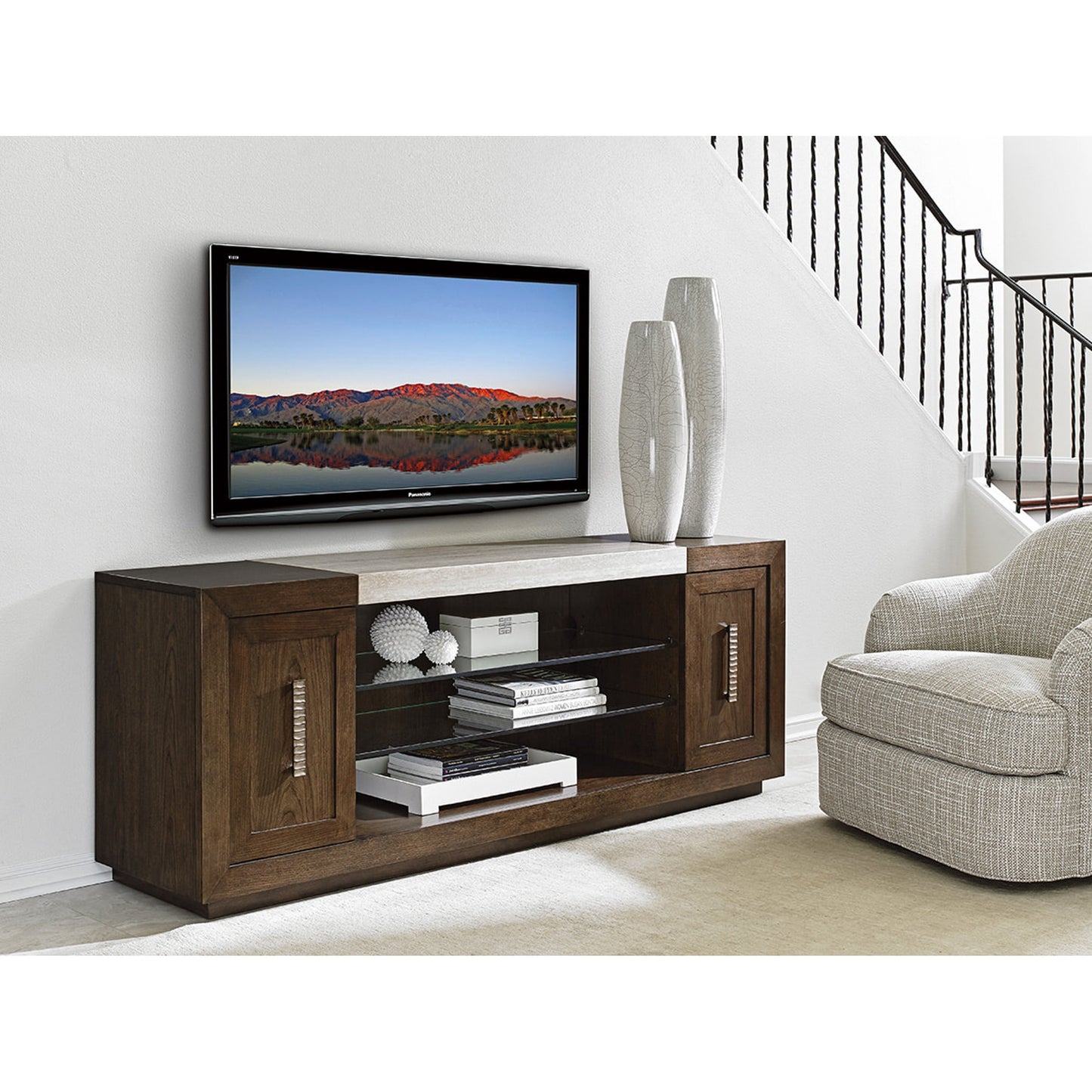 004 SR-835497 | Lifestyle | Malibu Vista Media Console by Lexington. Made from unique in a transitional style.