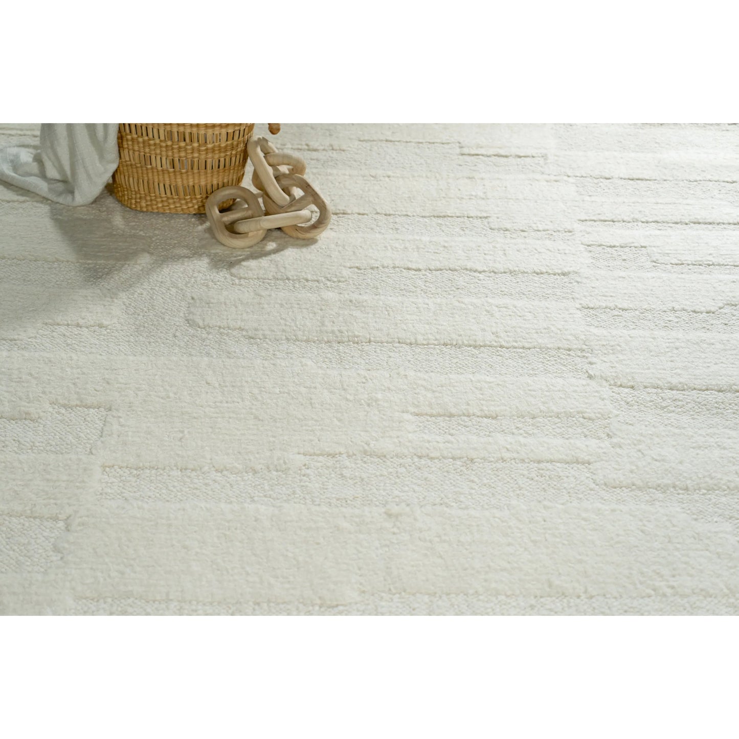 006 SI-2543242,SI-2543243,SI-2543244,SI-2543245,SI-2543246,SI-2543247 | Lifestyle | Cozi 7240 Rug by Exquisite Rugs in ivory, beige. Made from new zealand wool in a unique style.