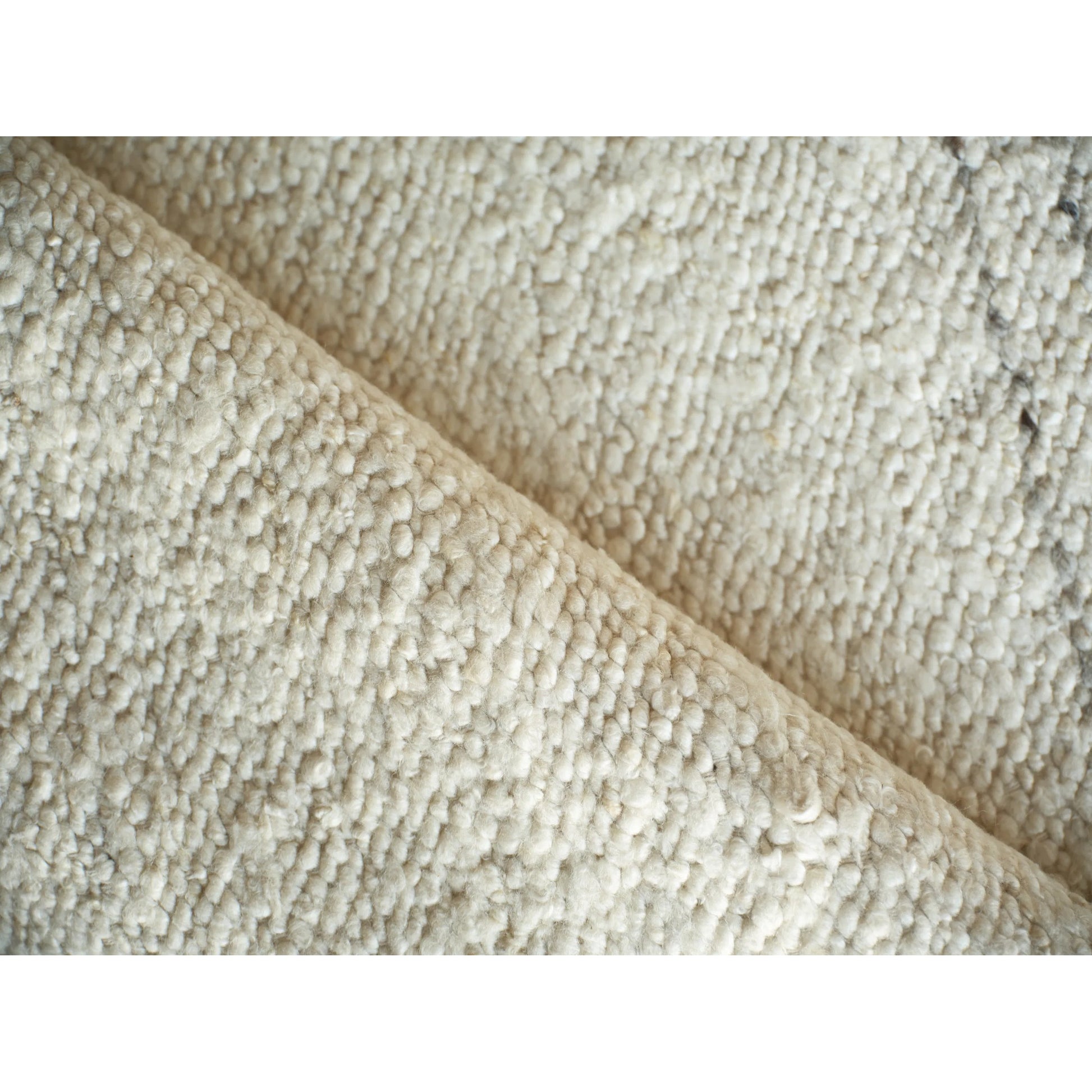 Kokomo Rug V by Exquisite Rugs in ivory, beige. Made from new zealand wool in a unique style.