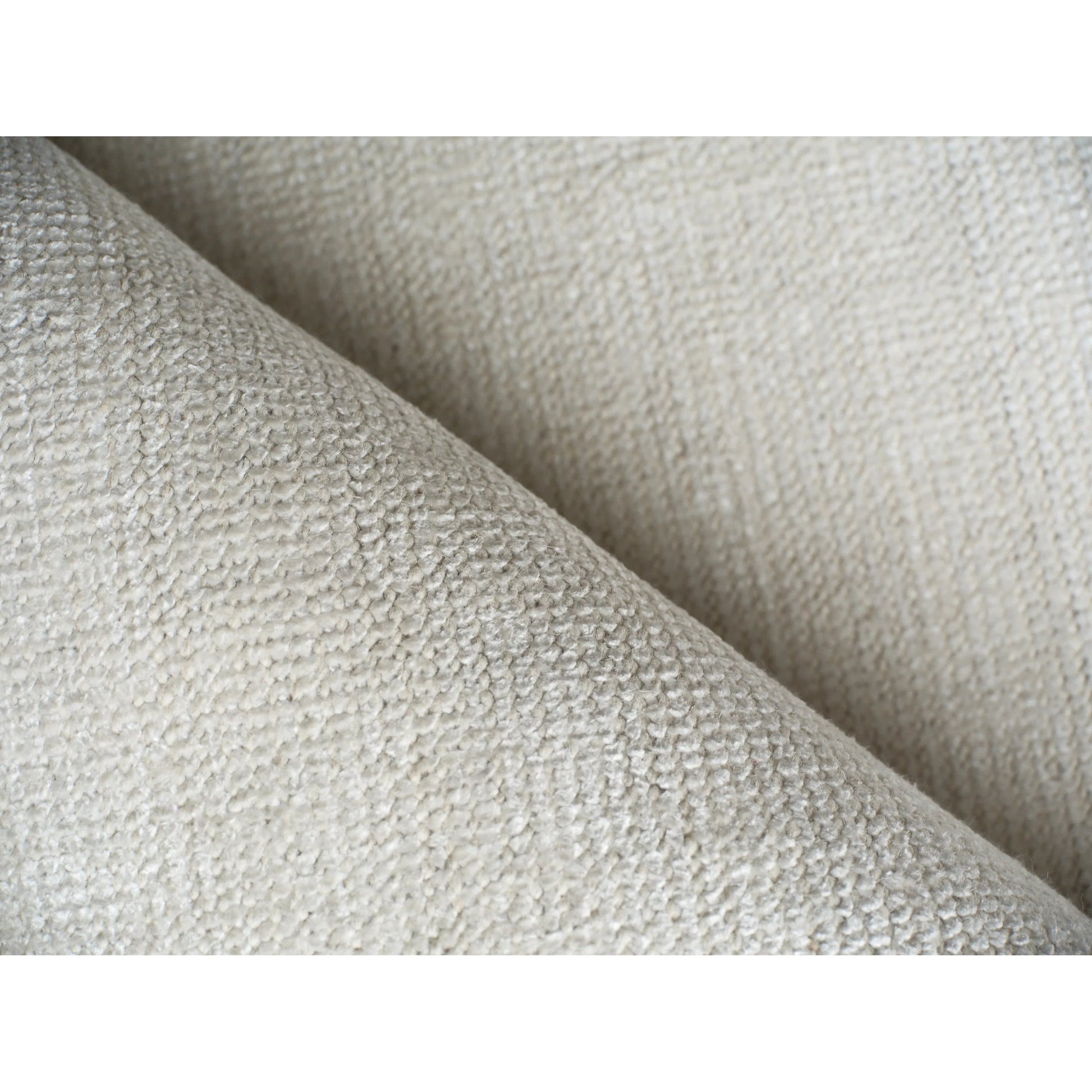 Catalina 7283 Rug by Exquisite Rugs in ivory. Made from wool, bamboo silk in a unique style.