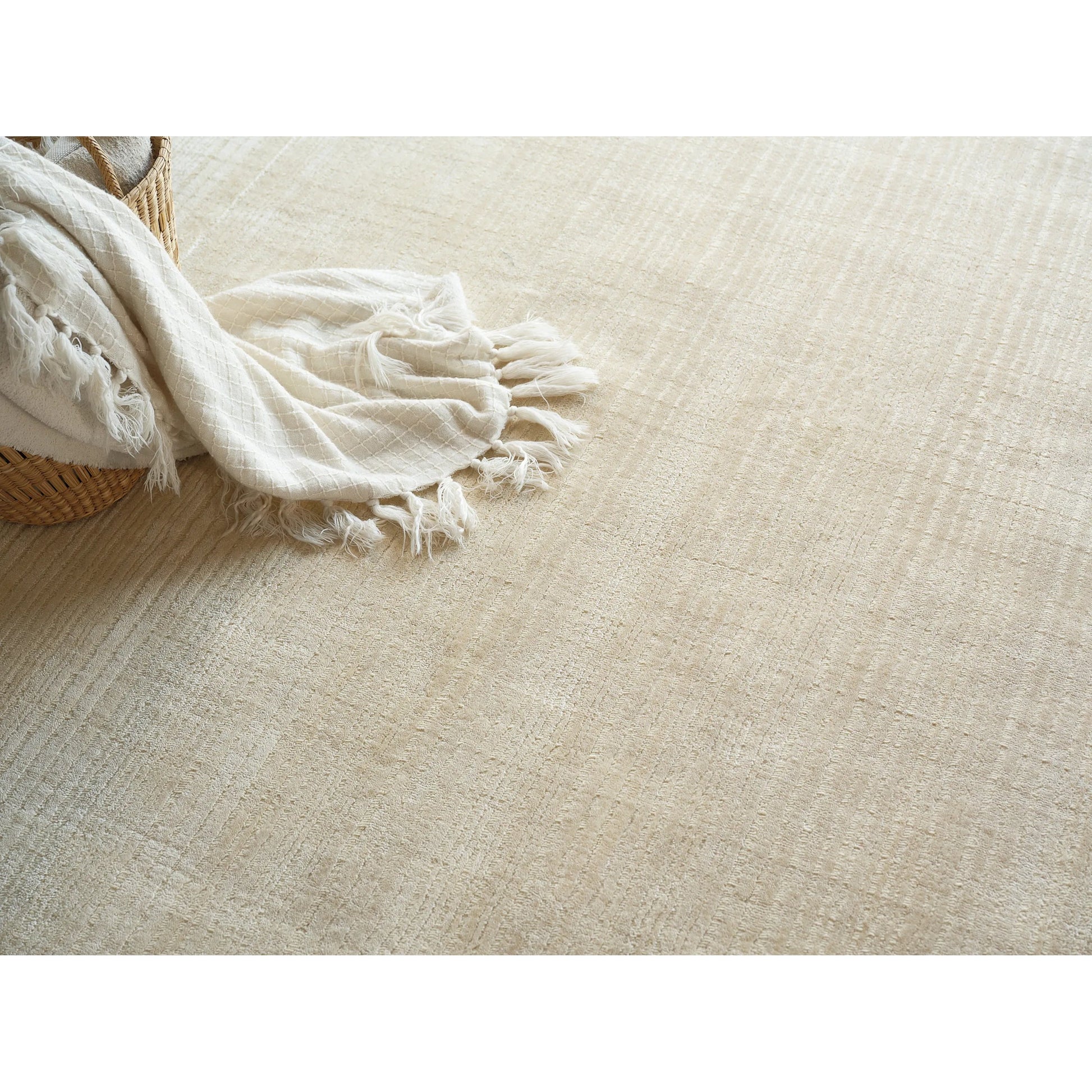 Cavallo Modern 7307 Rug by Exquisite Rugs in beige. Made from nylon, wool in a uniqu