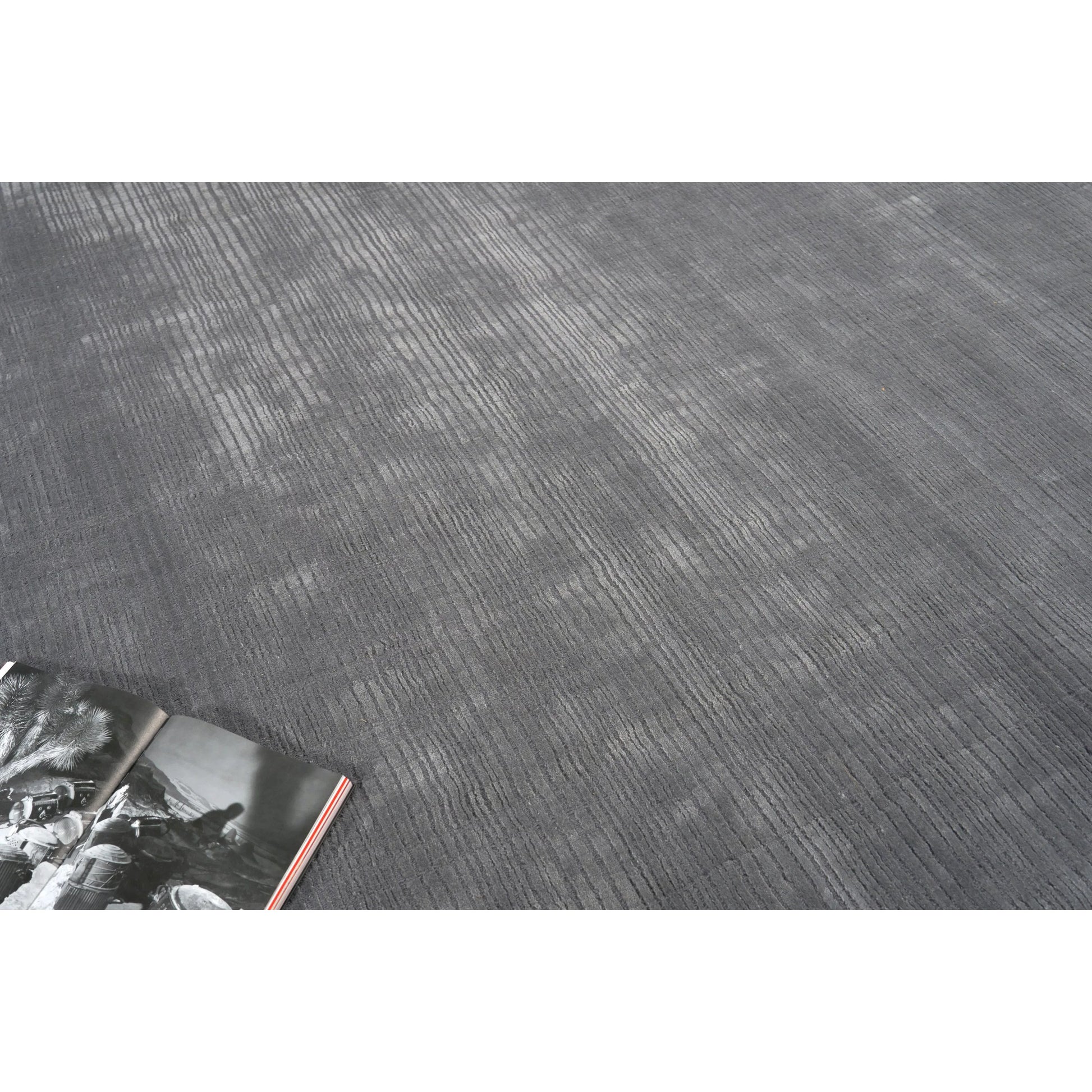 Cavallo Modern 7311 Rug by Exquisite Rugs in dark gray. Made from nylon, wool in a u