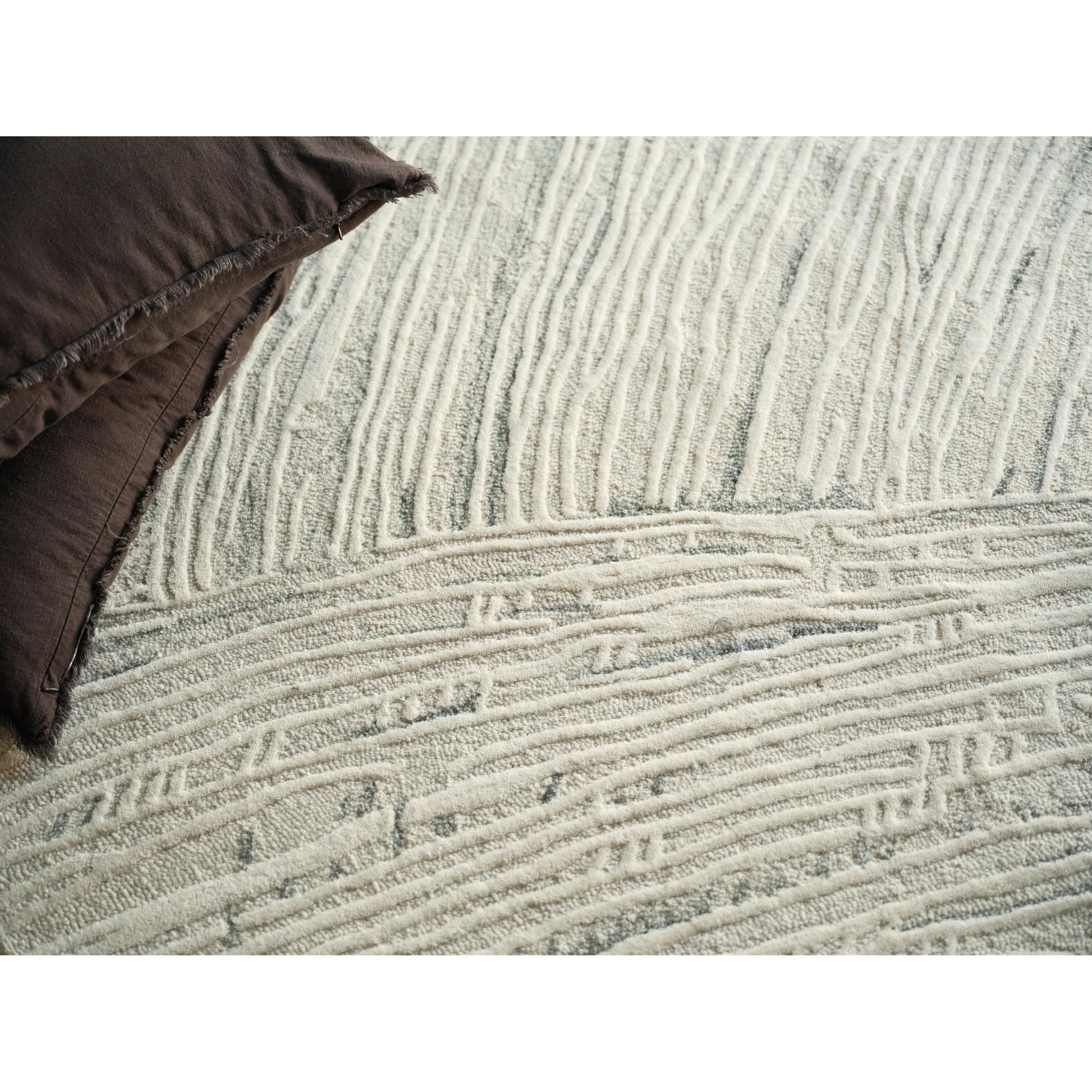 Entro Rug by Exquisite Rugs. Made from new zealand wool in a unique style.