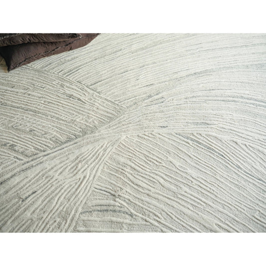 Entro 7318 Rug by Exquisite Rugs in silver, ivory. Made from new zealand wool in a unique style.