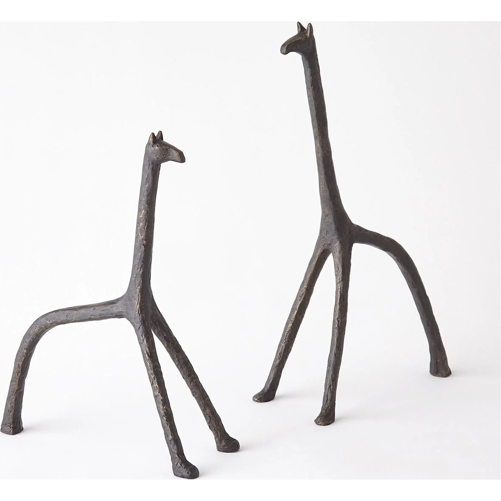 Iron Giraffe by Global Views in bronze. Made from unique in a modern style.