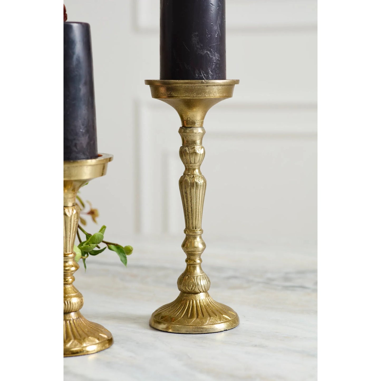 004 SI-2539605 | Lifestyle | Epilogue Candleholder by Accent Decor in gold. Made from metal in a unique style.