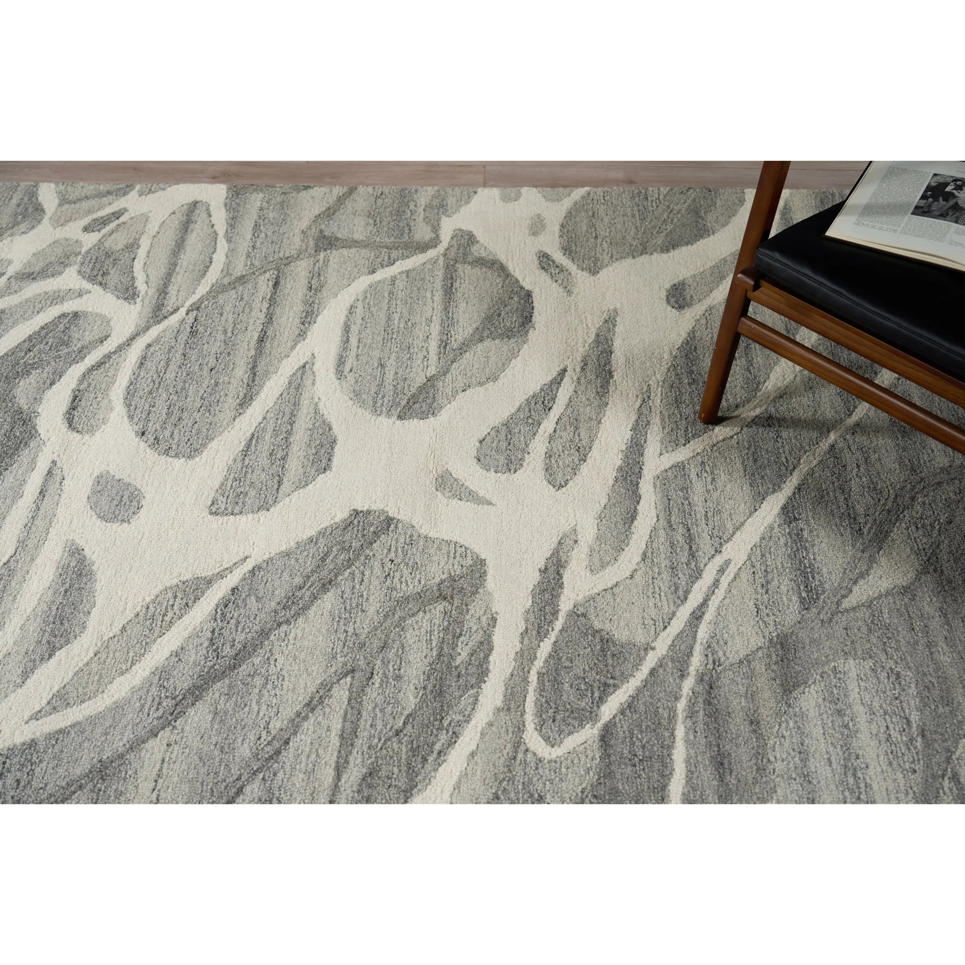 Rio 7340 Rug by Exquisite Rugs in gray, ivory. Made from new zealand wool in a unique style.